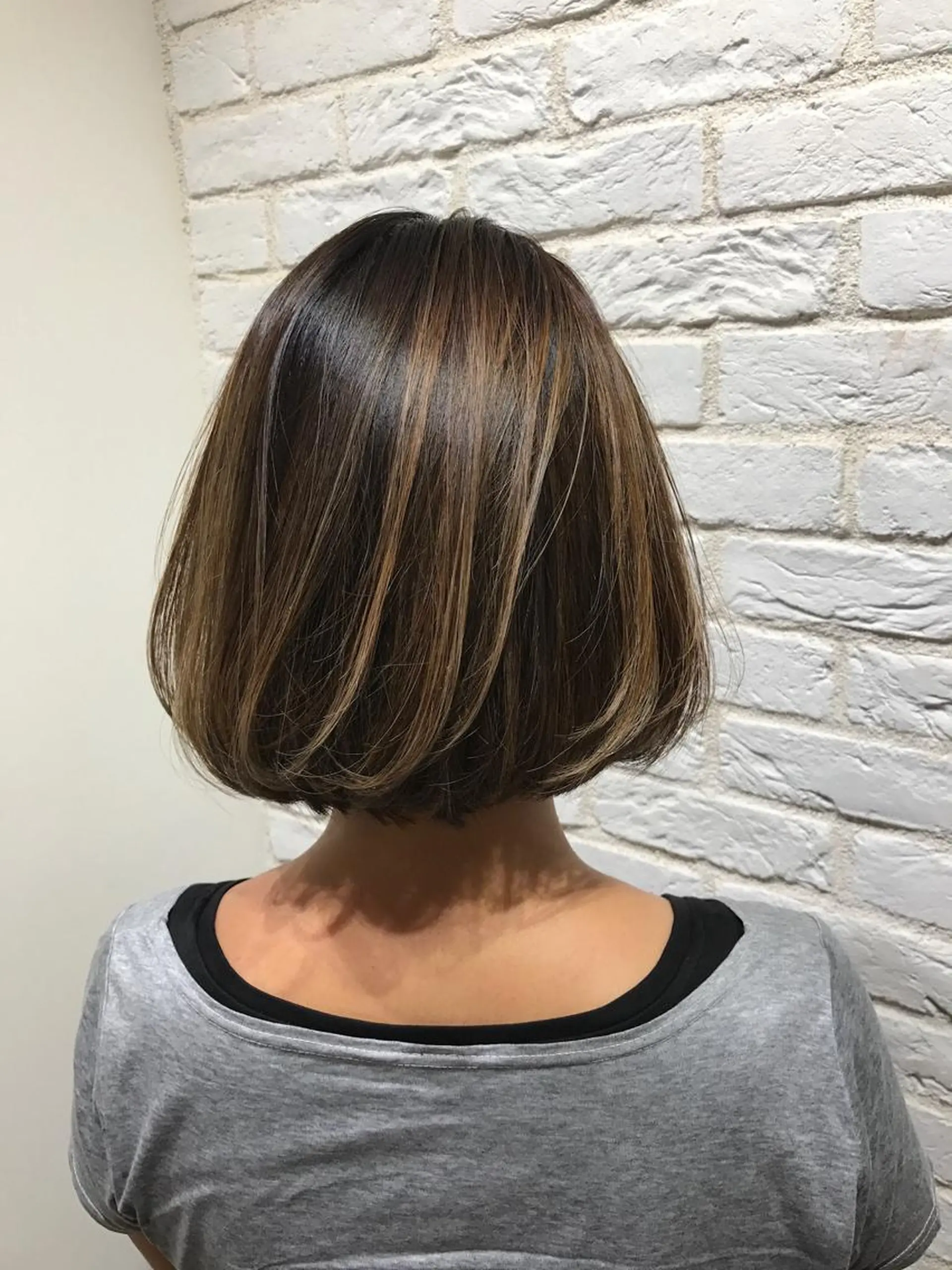 ショート カラー UMEDA FIGAROのヘアスタイル