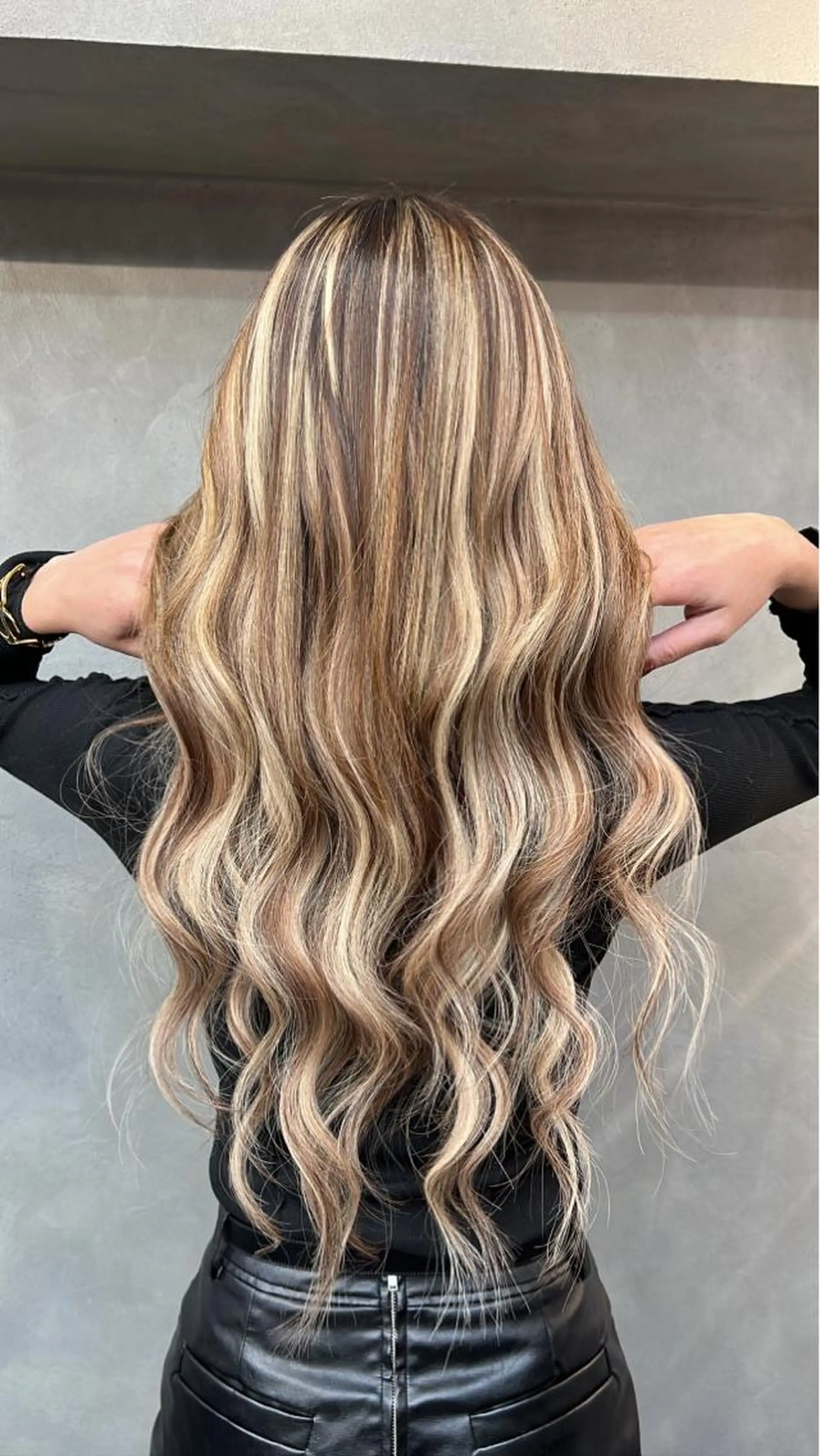 ロング シールエクステ エクステ 美魔女 美容師NAOのヘアスタイル