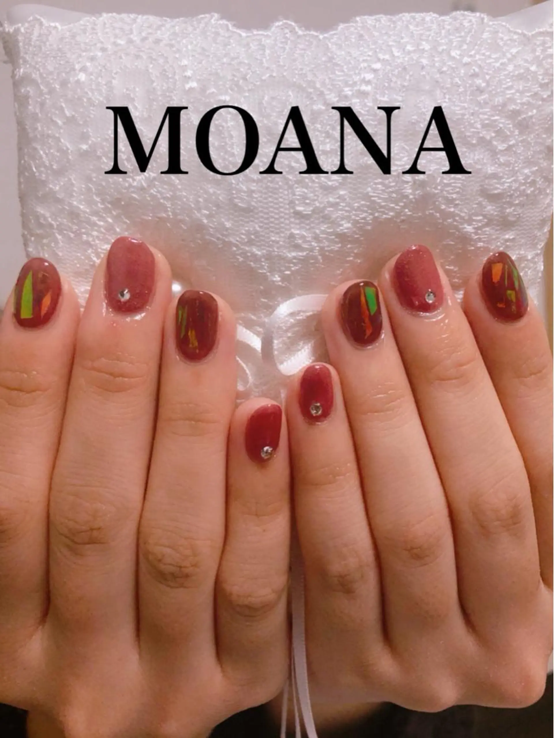 ネイル 石谷 詩織のネイルデザイン