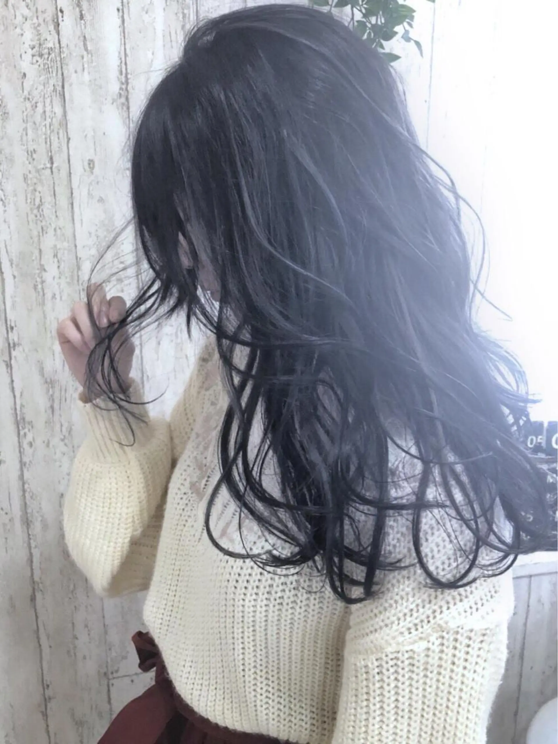 セミロング LANI OOSAKAのヘアスタイル