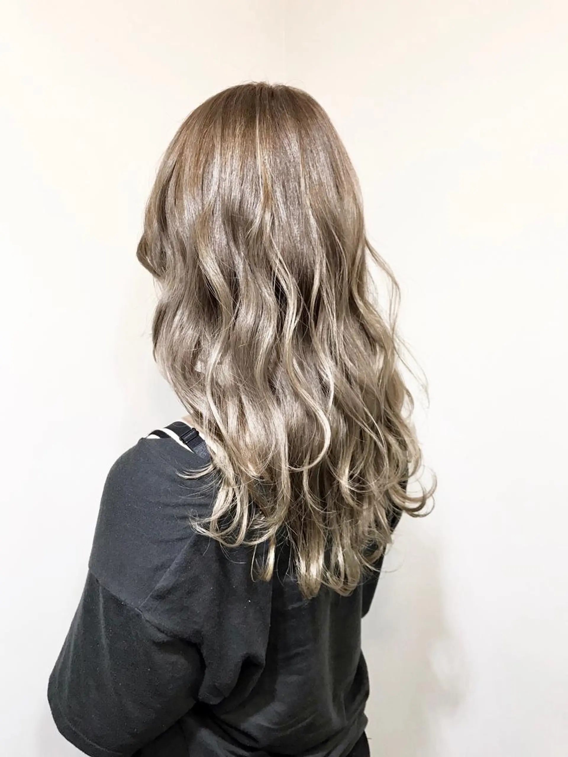 ロング カラー ヘアカラー ブリーチ毛対応酸性 ストレート🌈サキのヘアスタイル