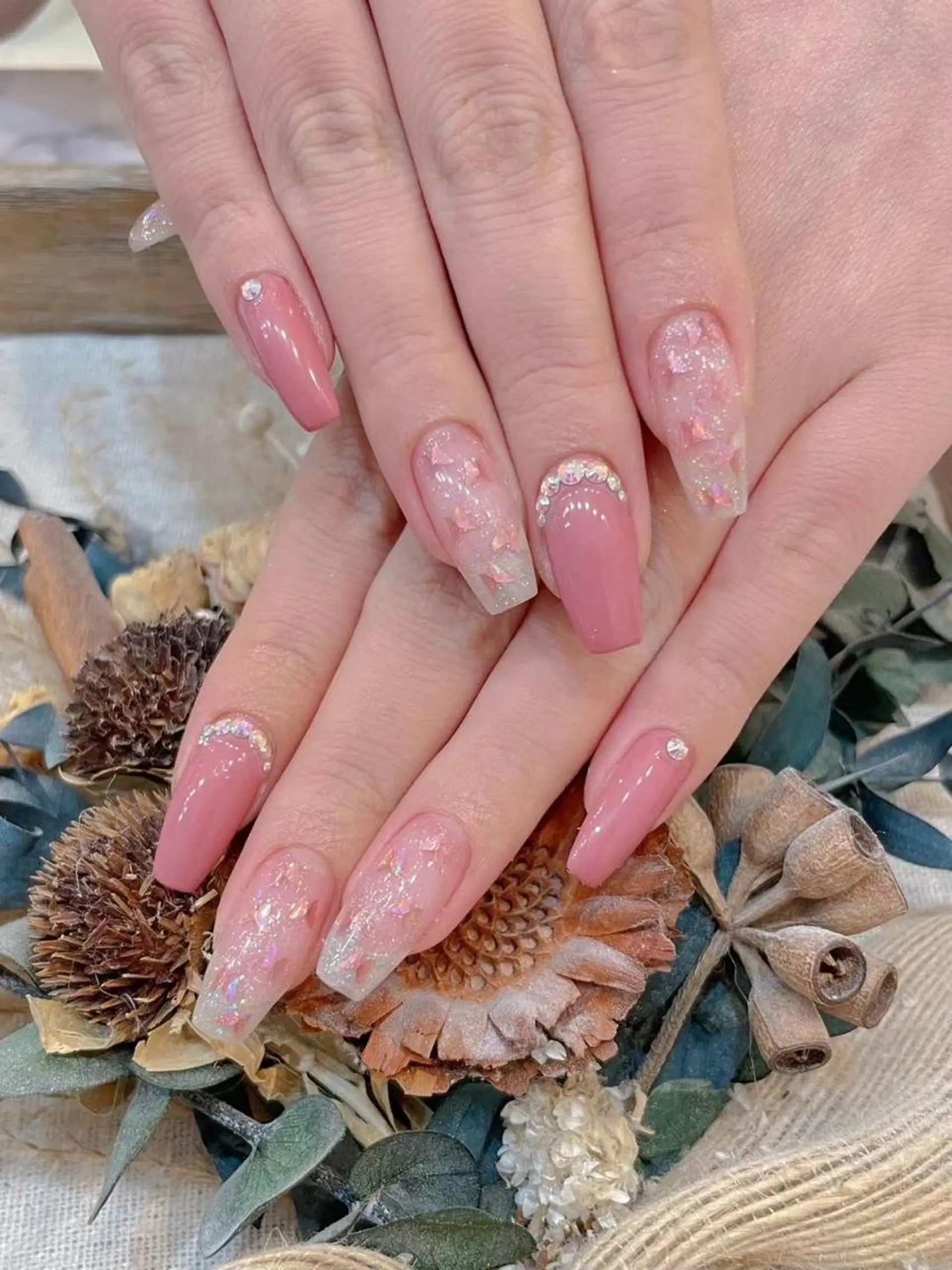 ネイル ピンク ストーンネイル Babarla Nailのネイルデザイン