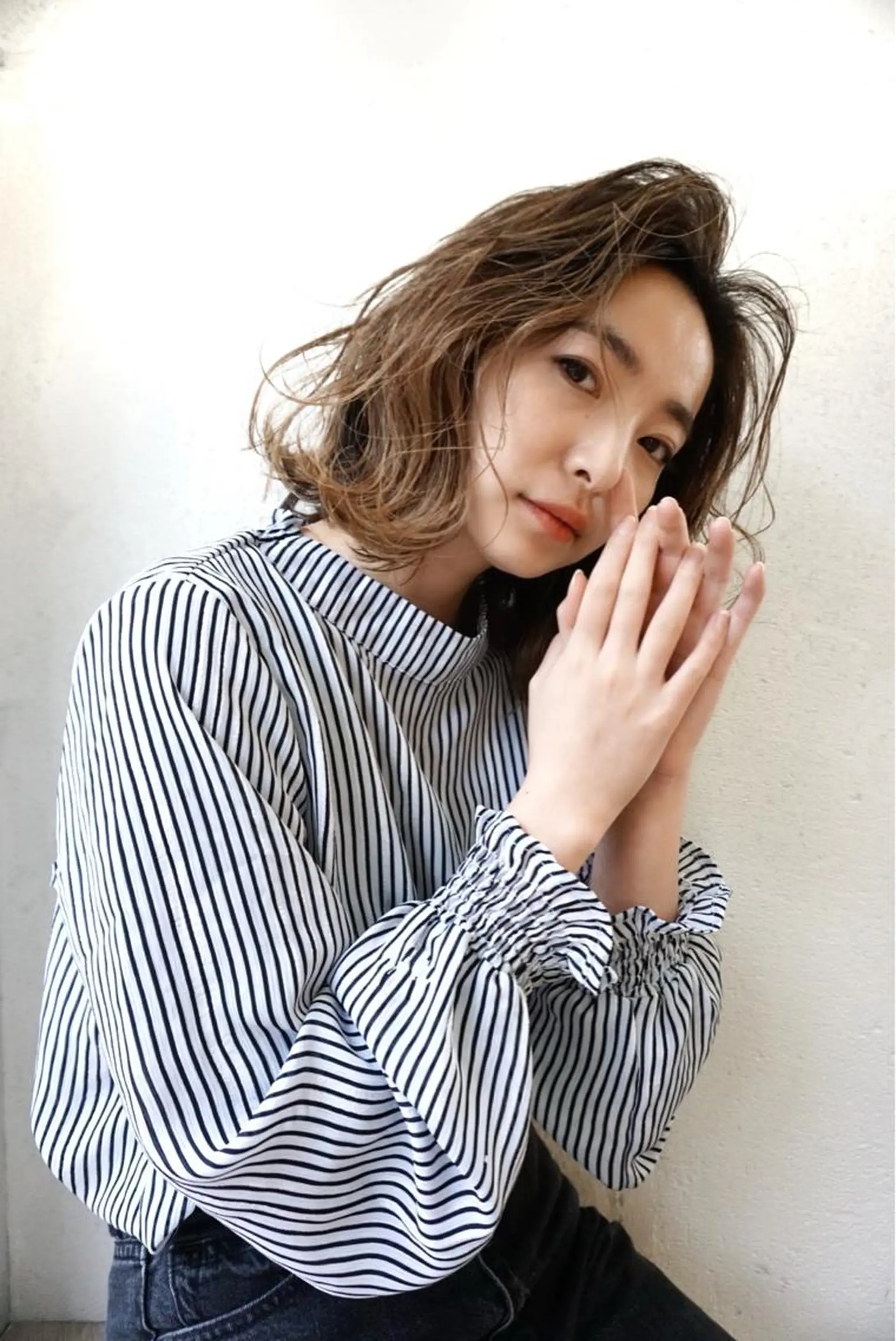 ミディアム カラー ヘアアレンジ カット ヘアカラー WATARU🔥／ 外国人風ハイライトのヘアスタイル