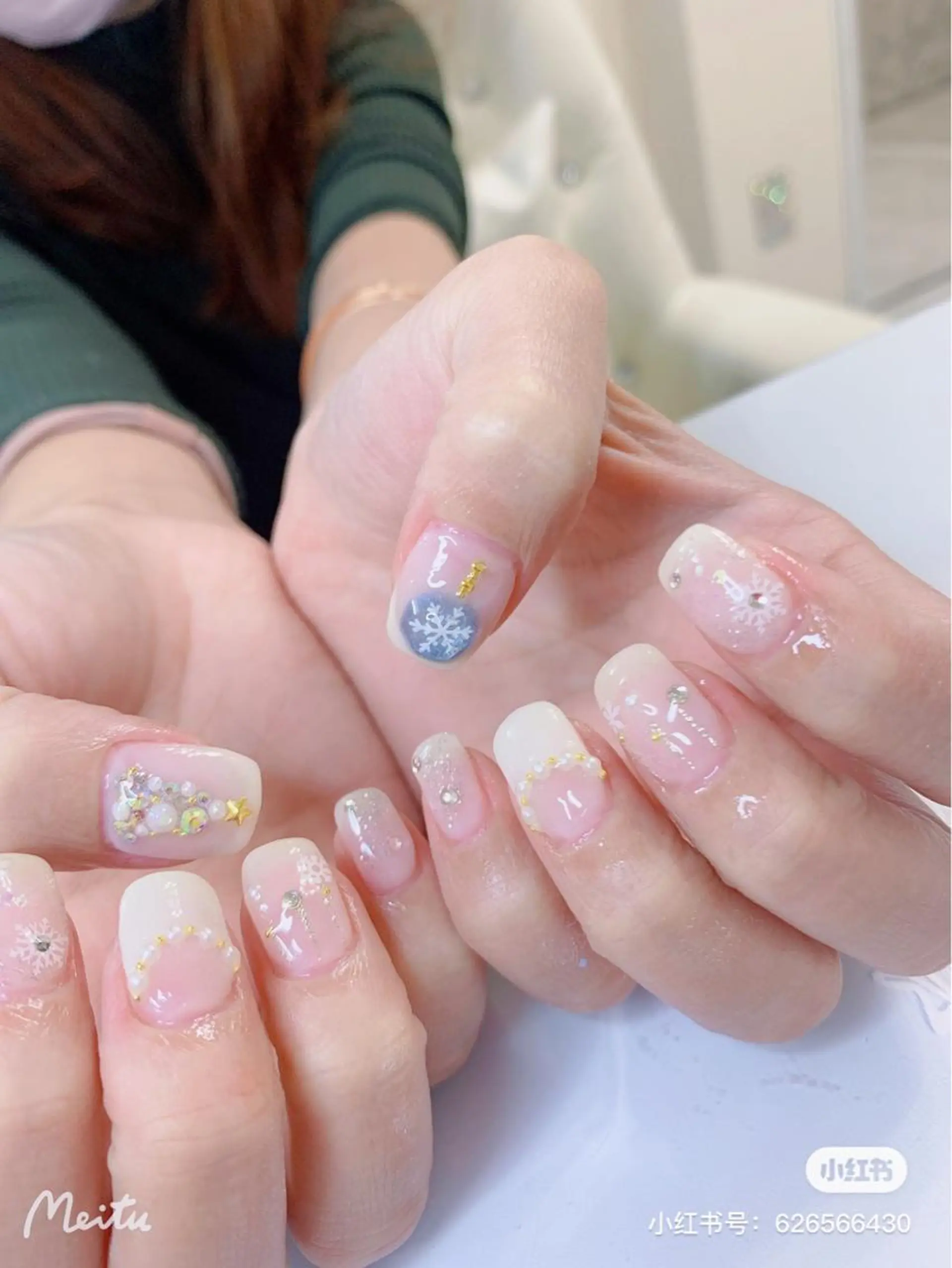 ネイル 菲菲ネイルサロン所属・FF フィフィネイルサロンのネイルデザイン