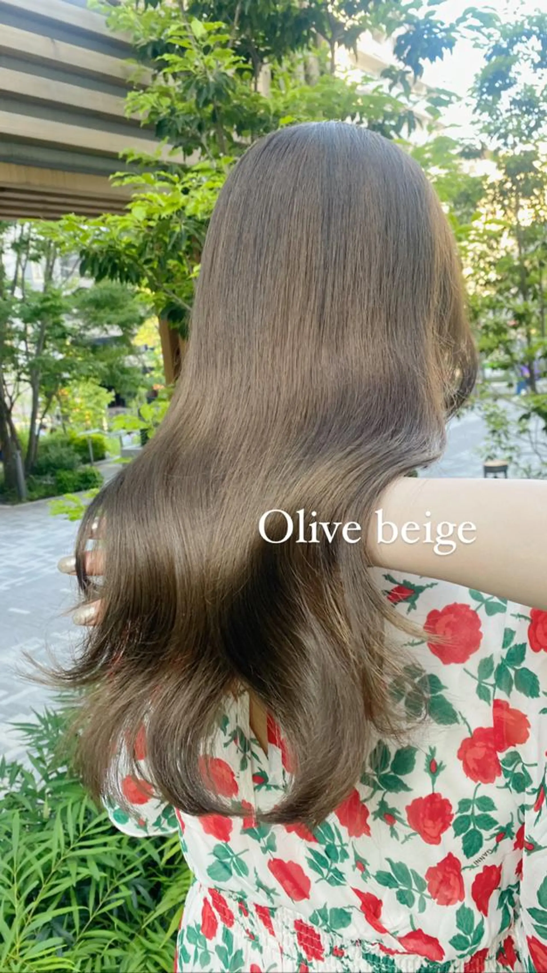 ロング カラー ヘアアレンジ ベージュカラー グレージュ オリーブベージュ ヘアカラー トリートメント Flamme Annaのヘアスタイル