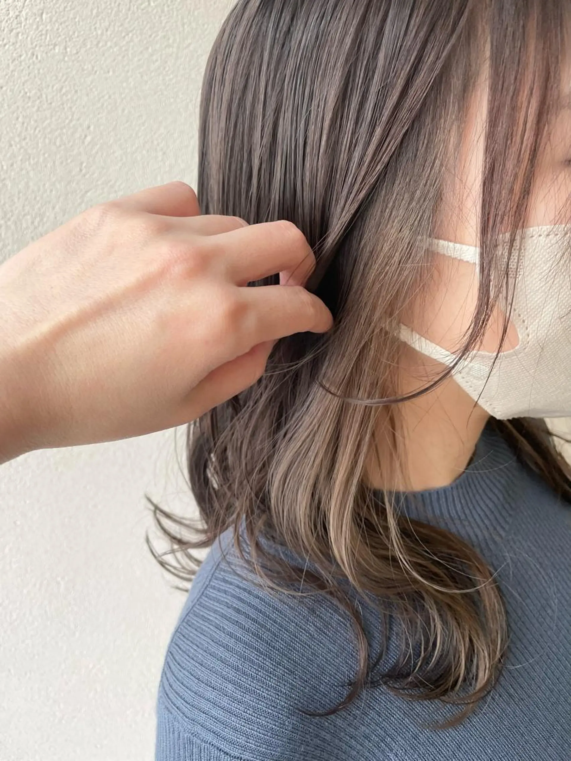 セミロング カラー 沢田 瞳のヘアスタイル