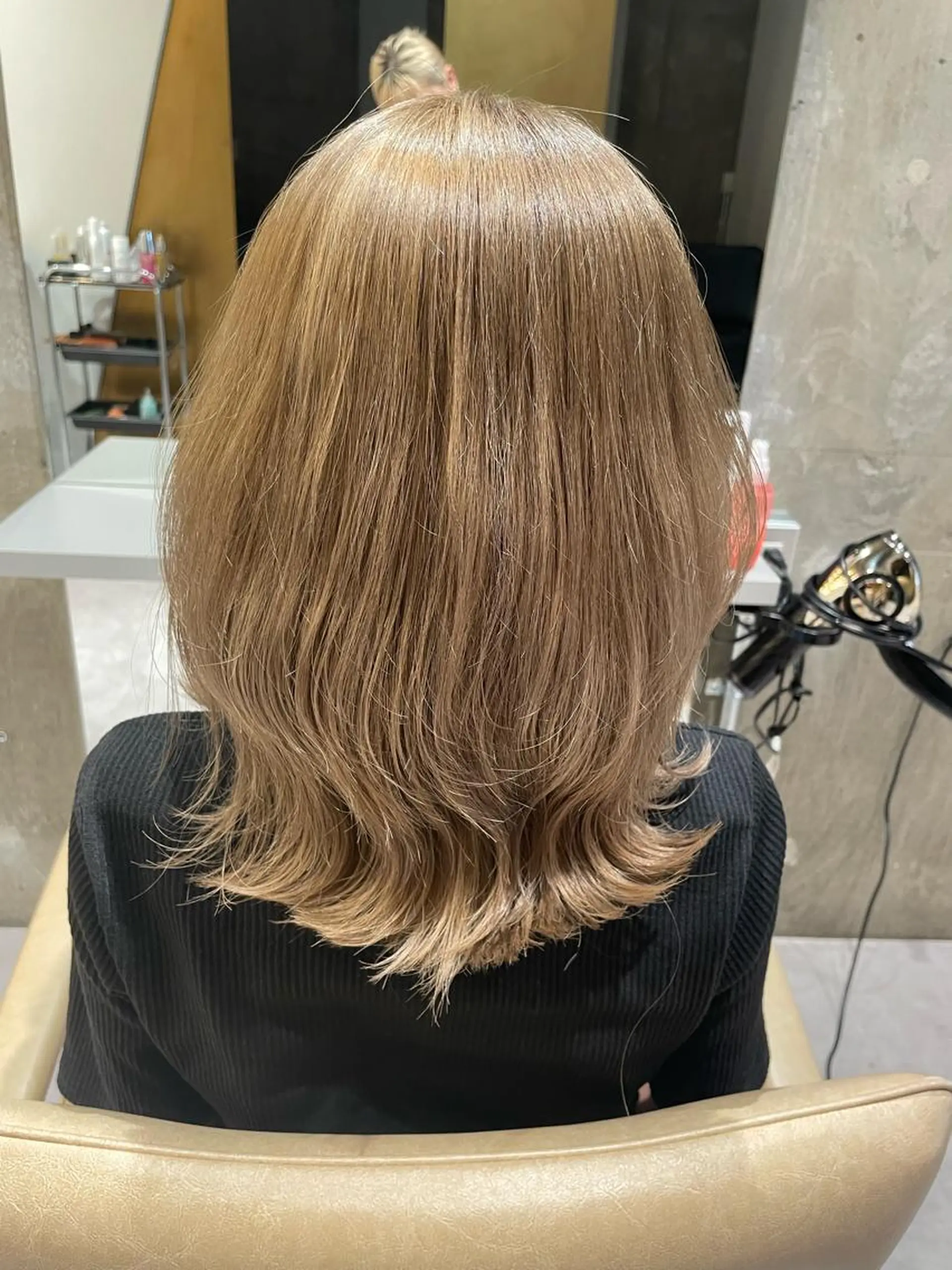 ミディアム カラー パーマ カット ヘアカラー トリートメント ☀️海外レイヤー 🇺🇸/ヒナコのヘアスタイル
