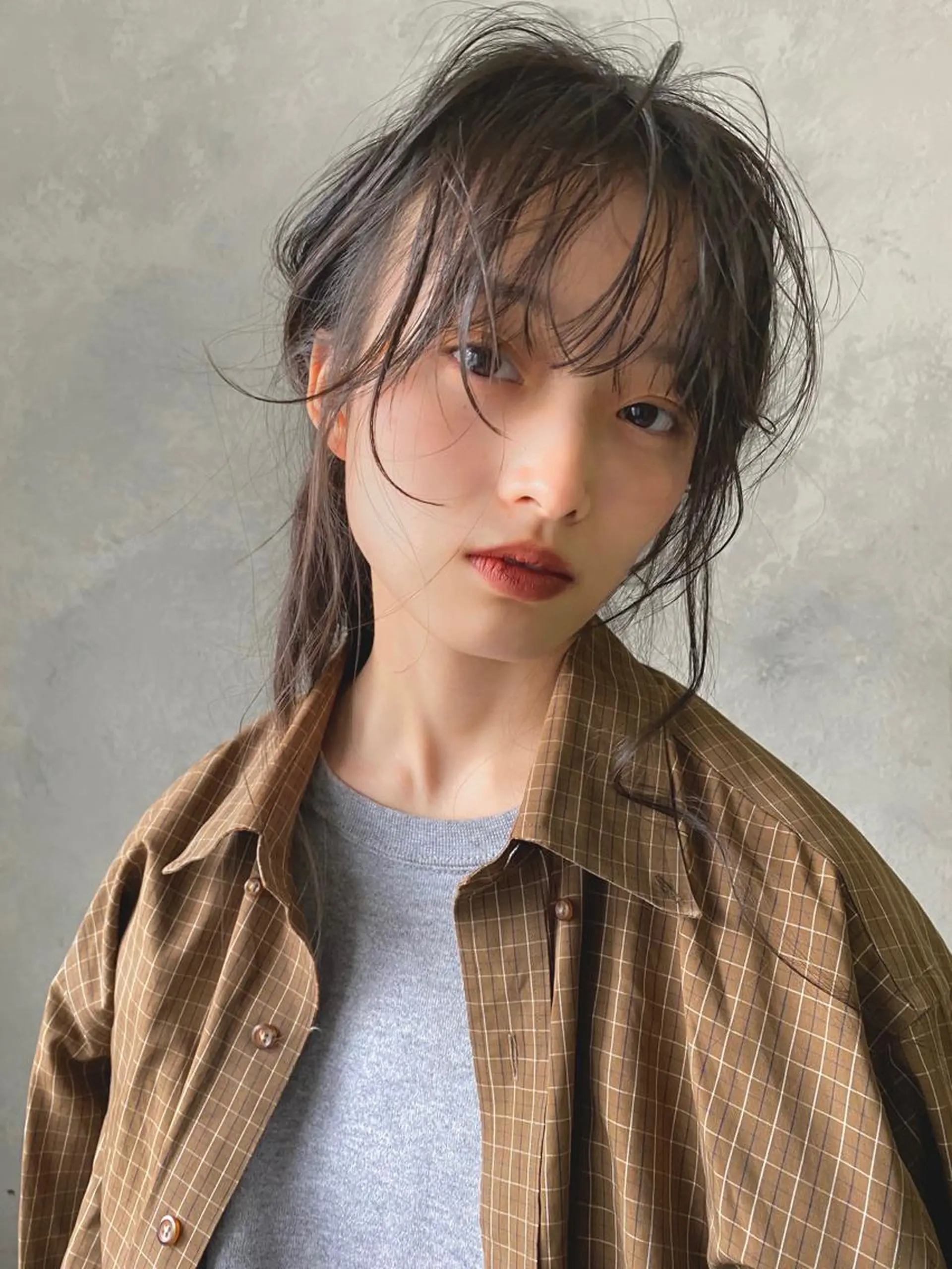 セミロング カラー ダークグレー 森貴裕/ベージュ/ パーマ/オリーブのヘアスタイル