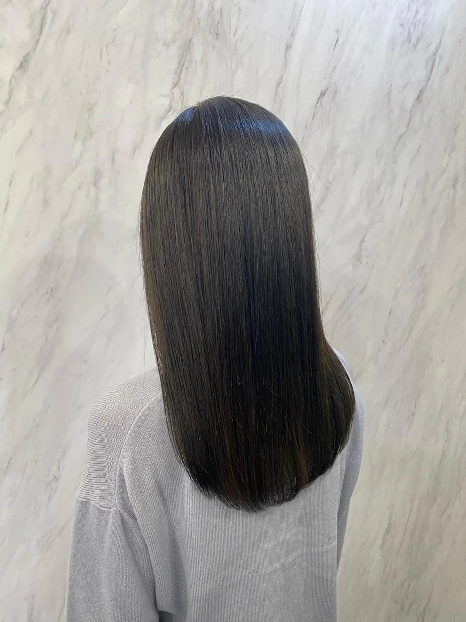 ロング カラー パーマ カット 縮毛矯正 トリートメント roygbiv ✨髪質改善✨美髪✨のヘアスタイル