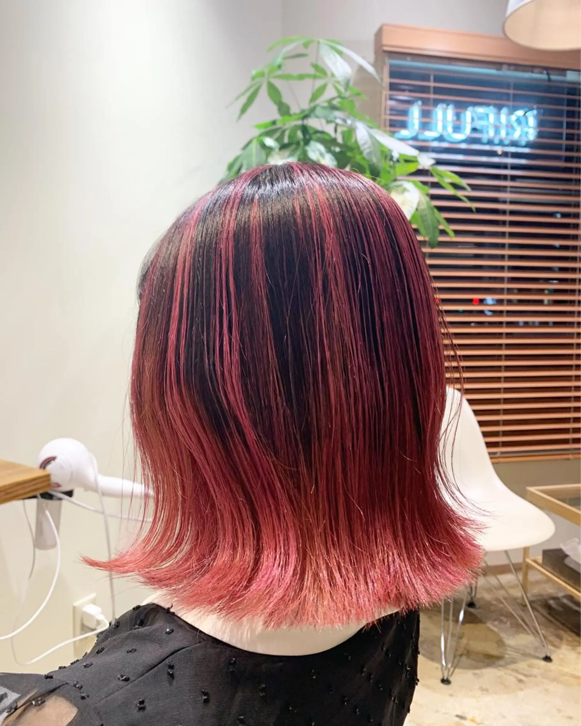 ミディアム カラー バレイヤージュ レイヤーカット 園田 将士のヘアスタイル