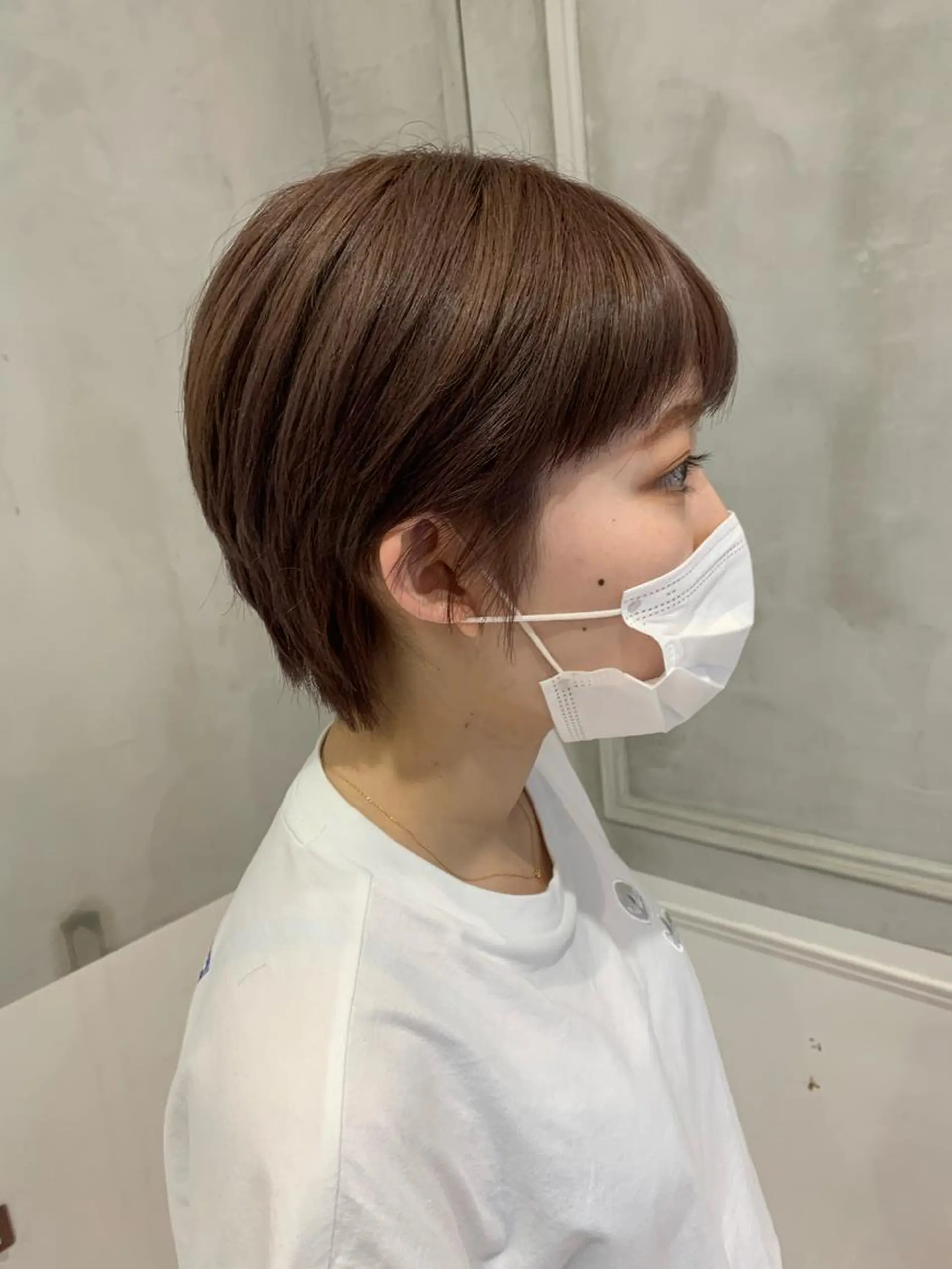 ショート オリーブ カラー✨有坂映哉のヘアスタイル