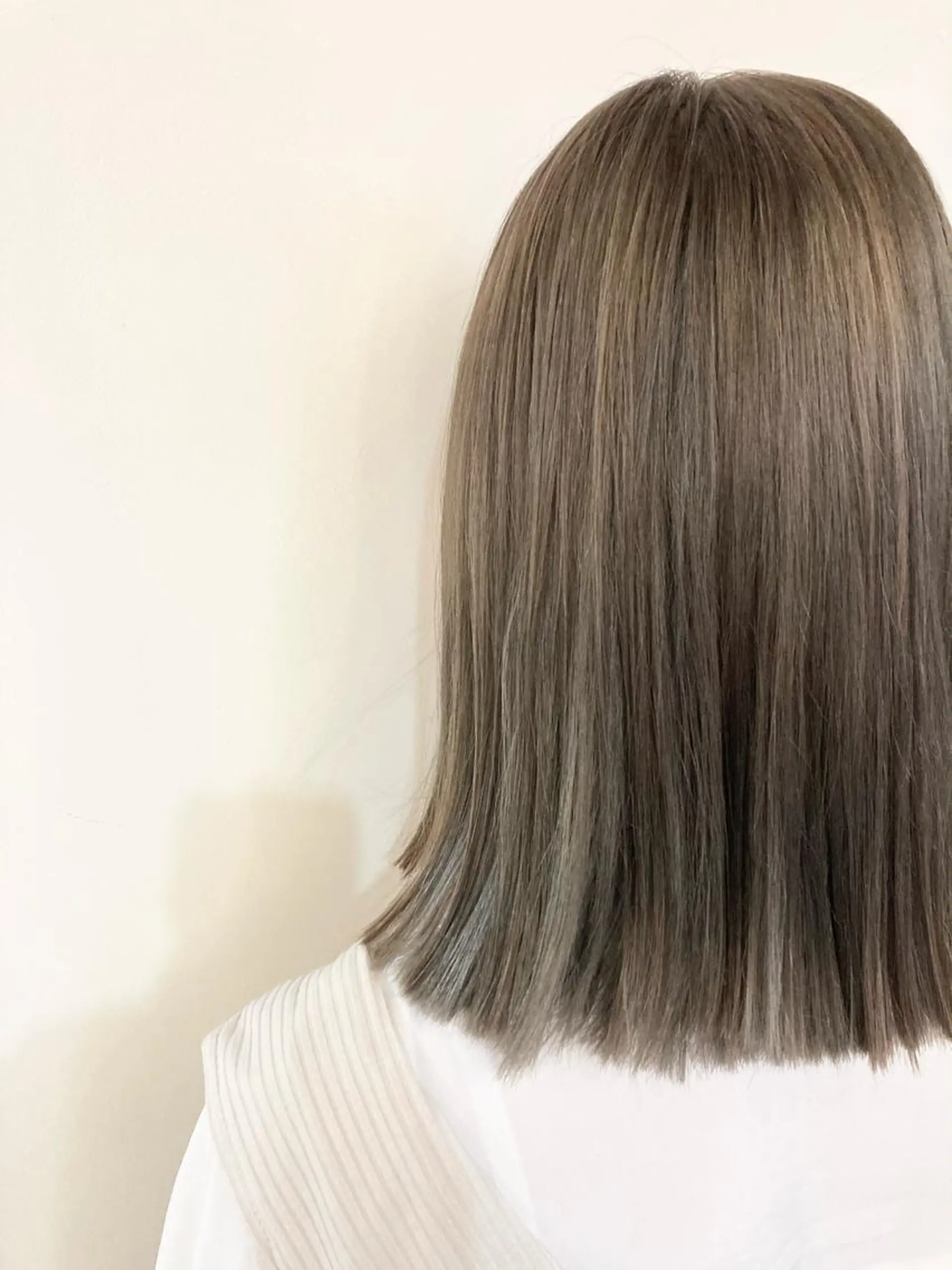 セミロング カラー ハイトーンカラー ペッツ本店 スタイリスト増田ゆきのヘアスタイル