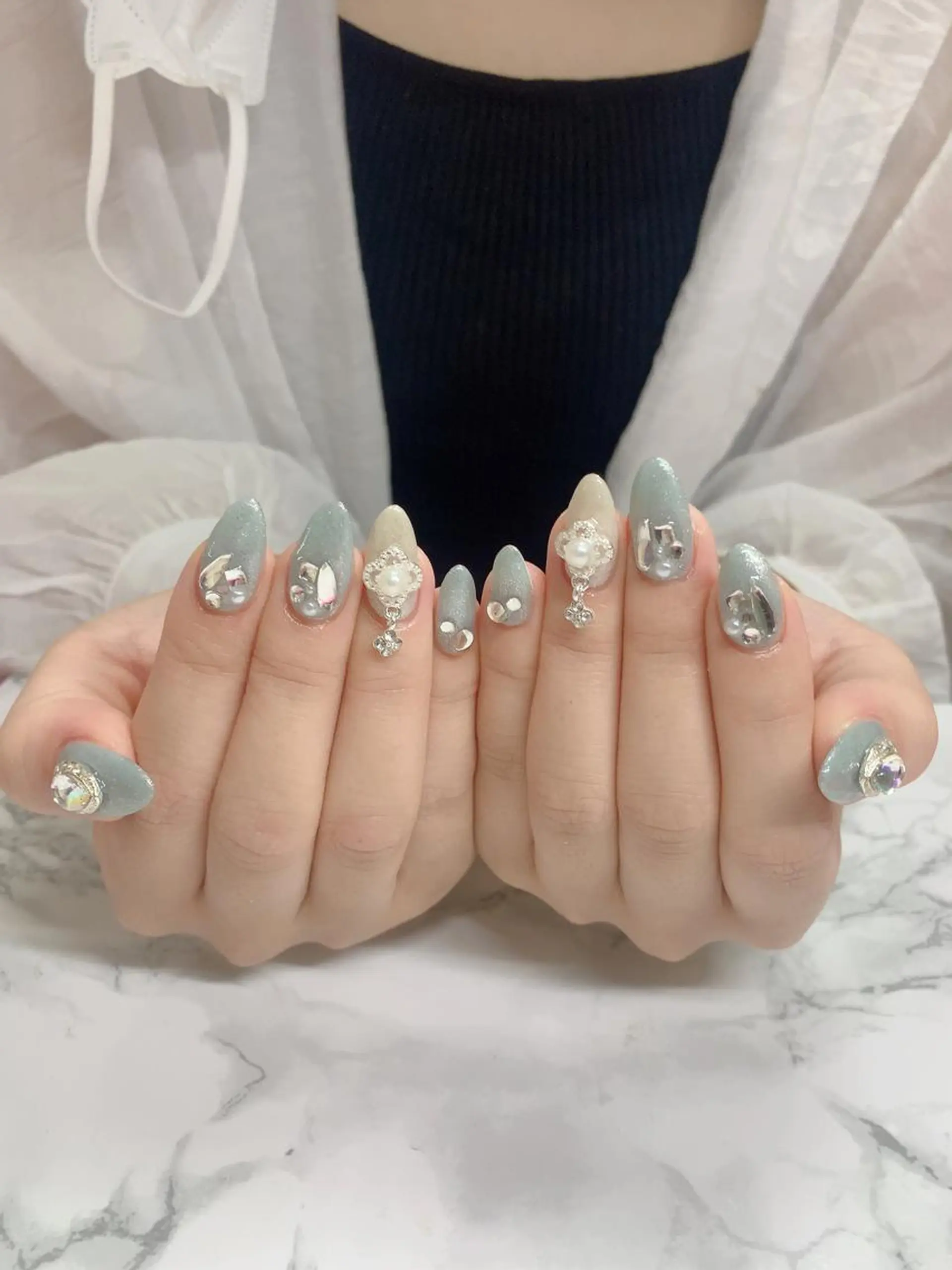 ネイル はな💎ネイル ワンホン、長さ出しのネイルデザイン