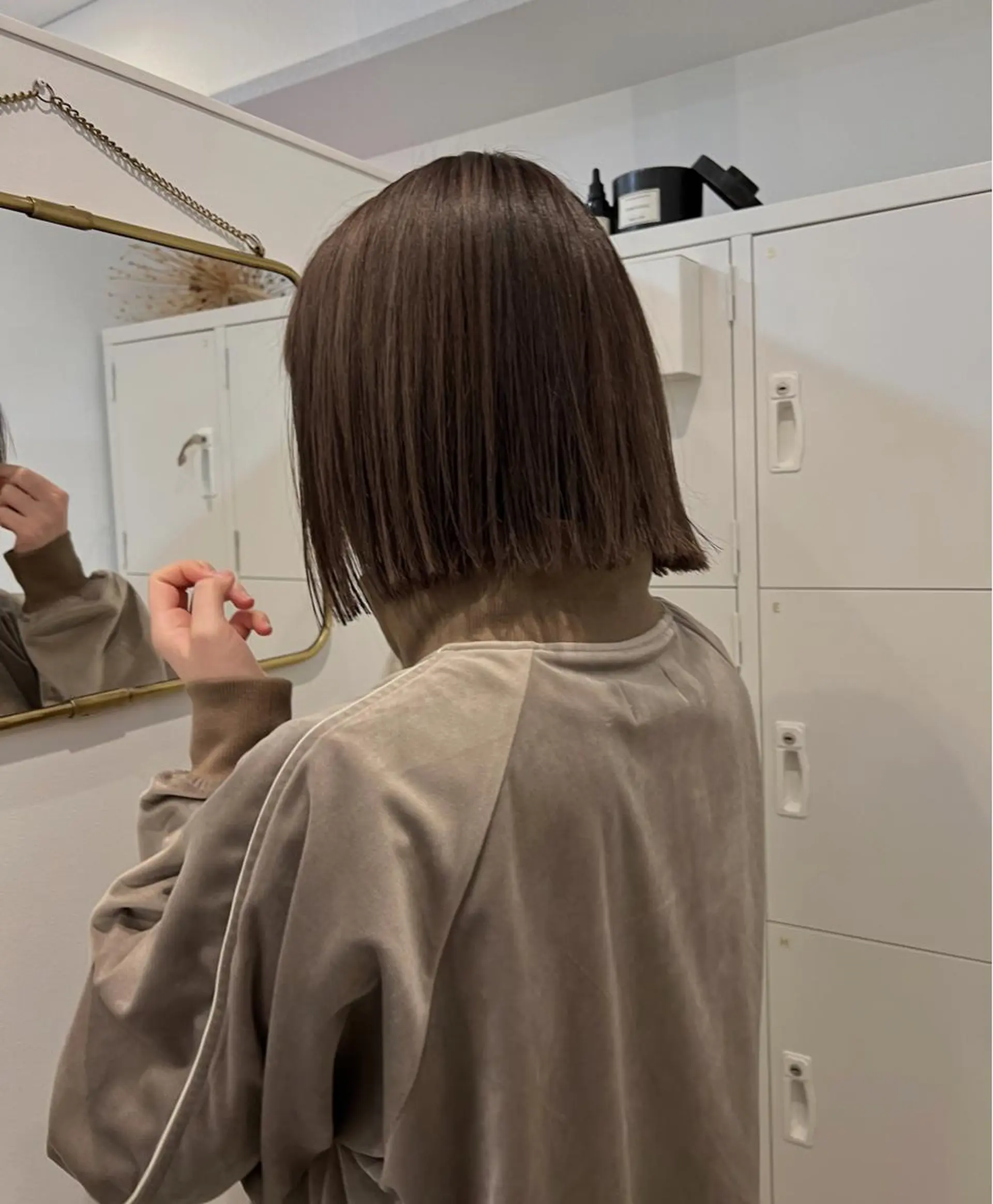 ミディアム カラー ベージュカラー グレージュ ハイトーンカラー ハイトーンベージュ ミルクティーベージュ kakeru/ボブ パーマ/レイヤーのヘアスタイル