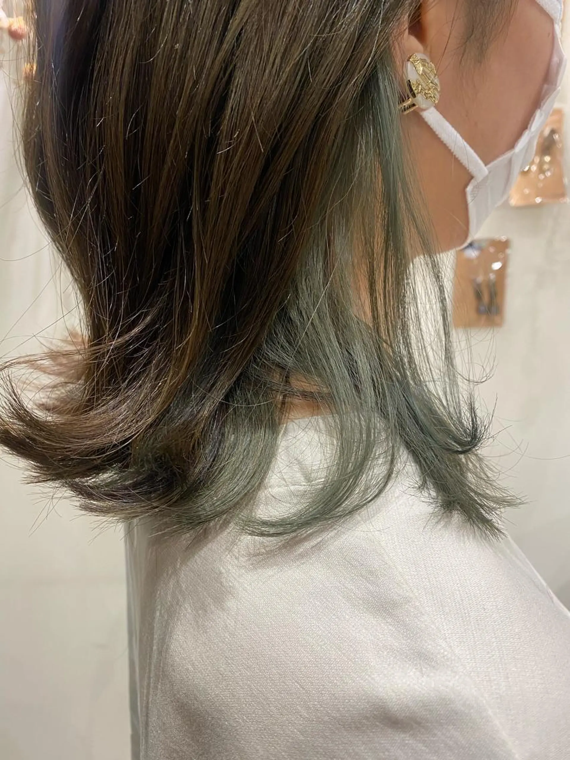 ミディアム カラー インナーカラー non .のヘアスタイル