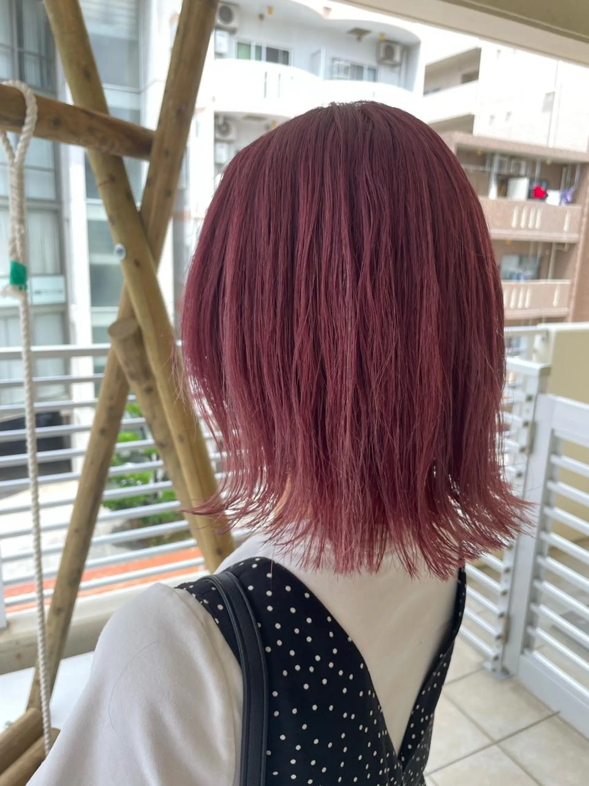 ショート 切りっぱなしボブ ショートボブ ハンサムショート 丸みショート アッシュ カット ヘアカラー トリートメント モテ髪/ボブ/ショー ト/アダチフウトのヘアスタイル