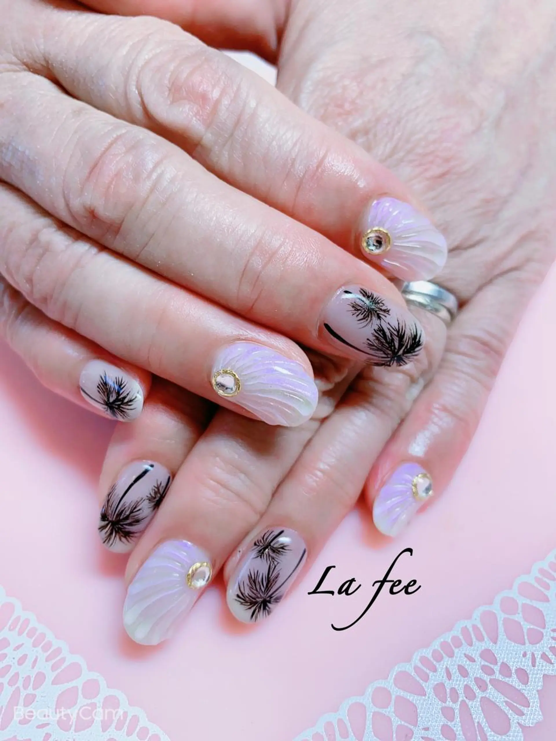 ネイル ハンドネイル ハンドケア La feeのネイルデザイン