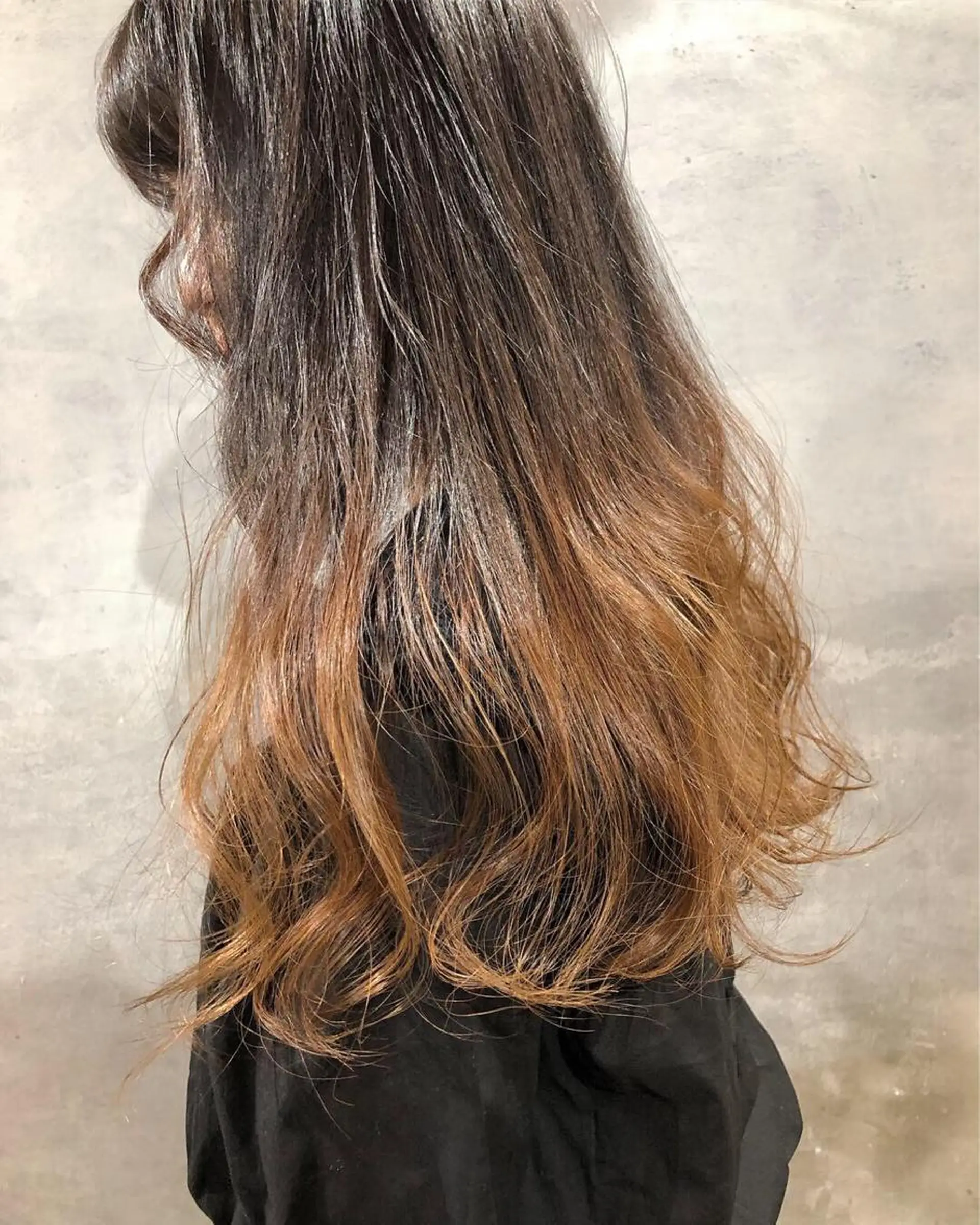 ロング カラー ヘアカラー トリートメント ツキノキ ミナのヘアスタイル