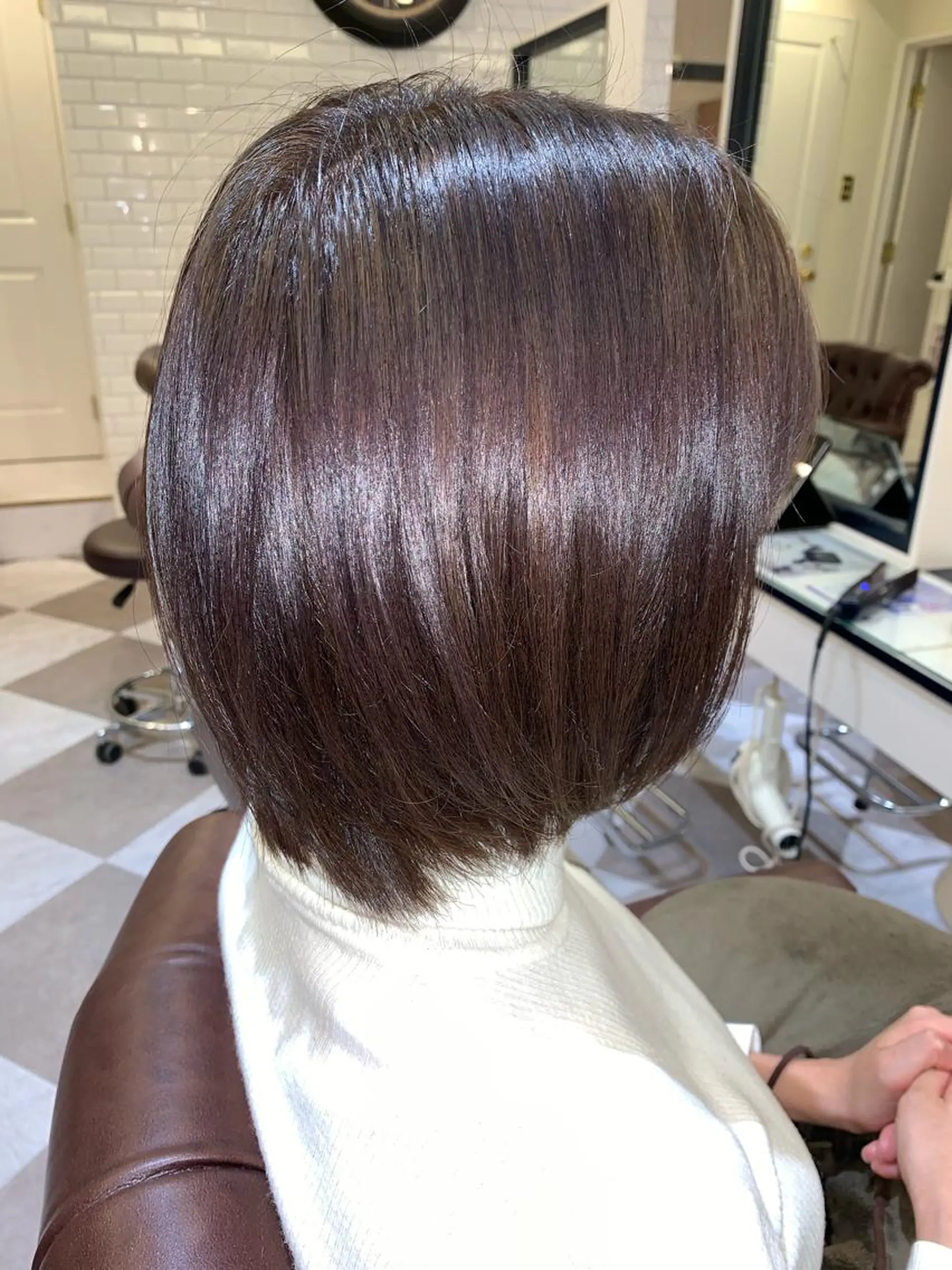 ショート カラー 粟田 めぐみのヘアスタイル
