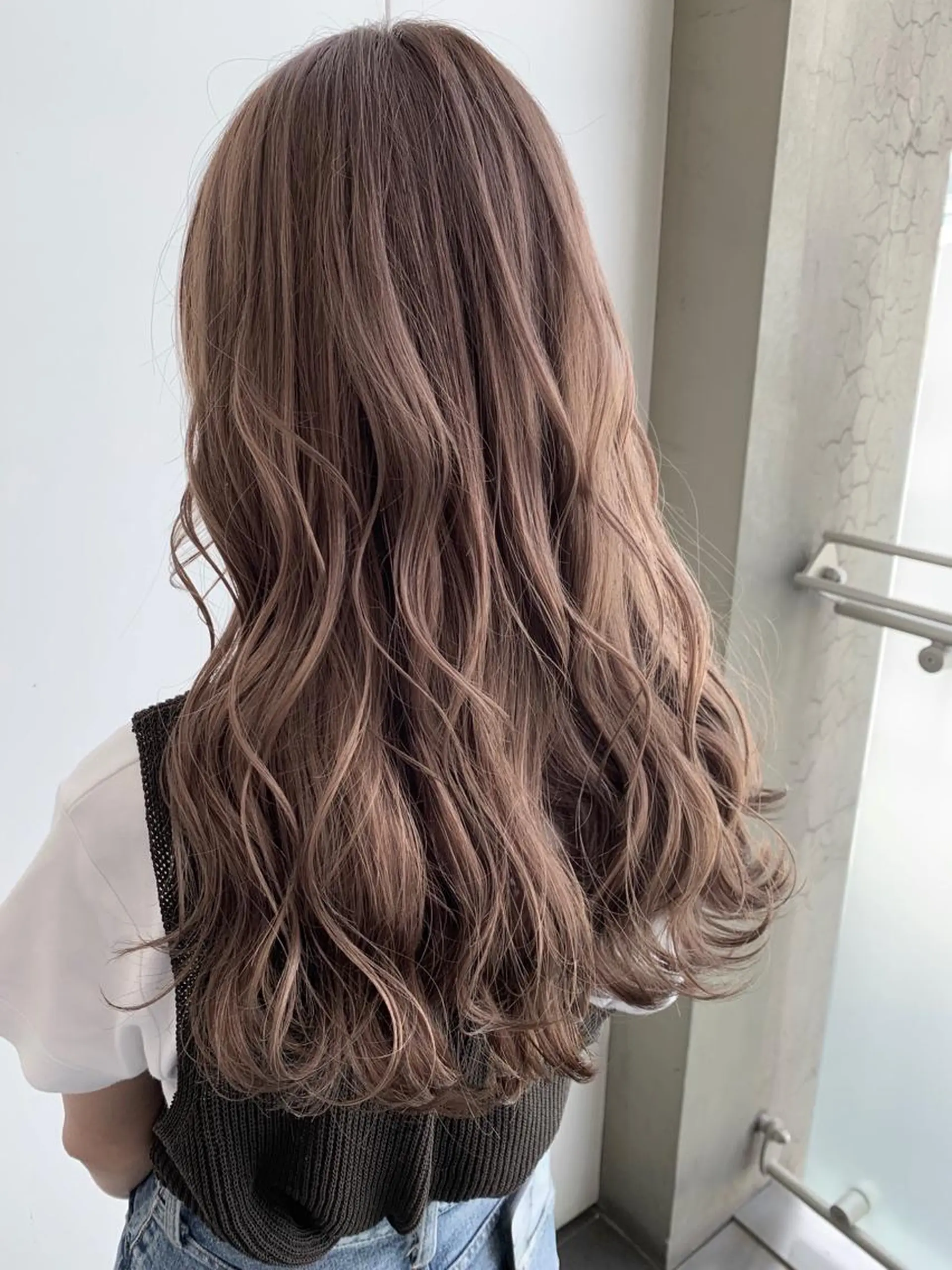 セミロング カラー ベージュカラー ハイライトカラー ハイライト ヘアカラー トリートメント Remore所属・中塚 義人のヘアスタイル