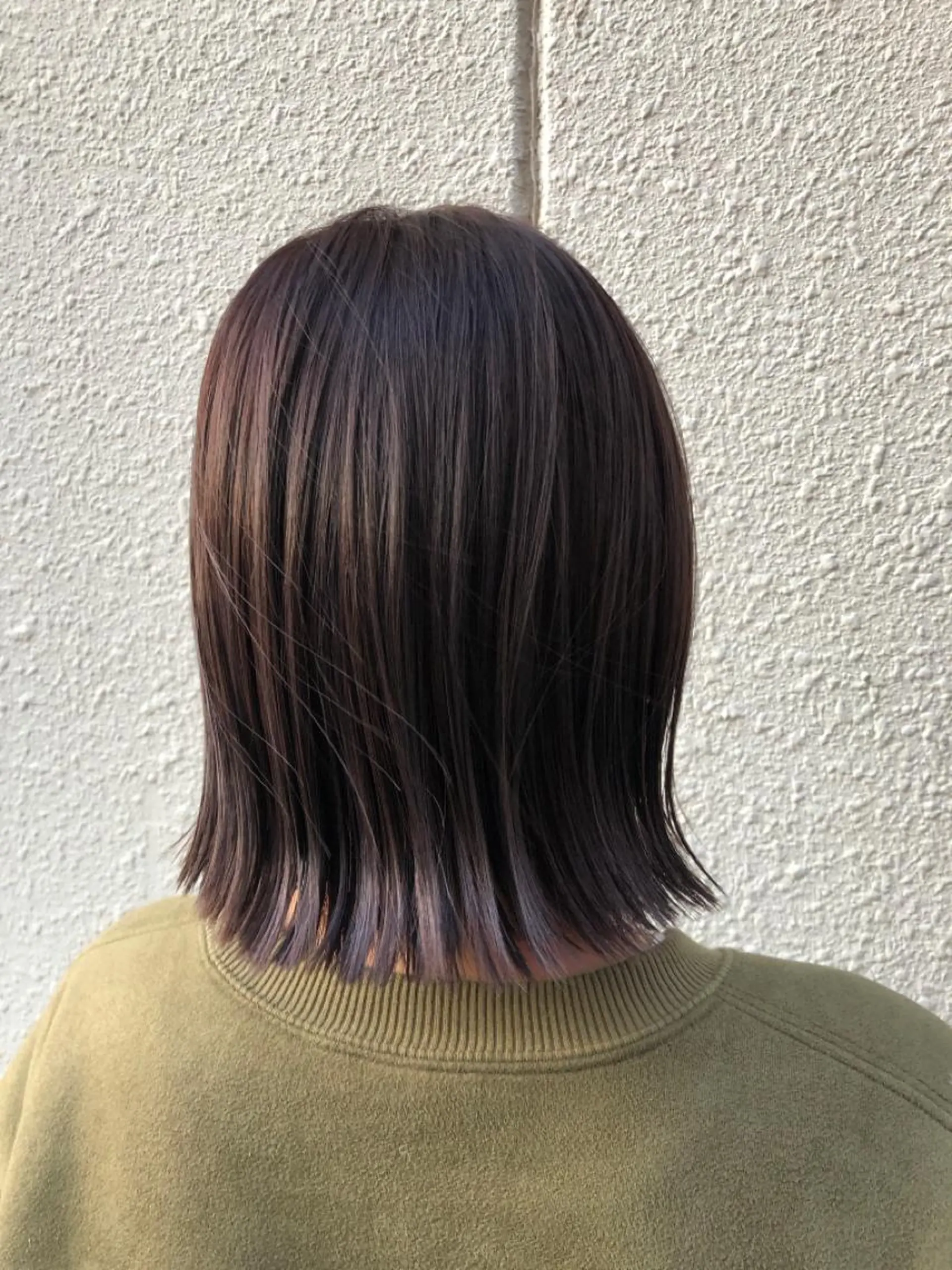 ミディアム 艶カラー🩵💛 NANAのヘアスタイル