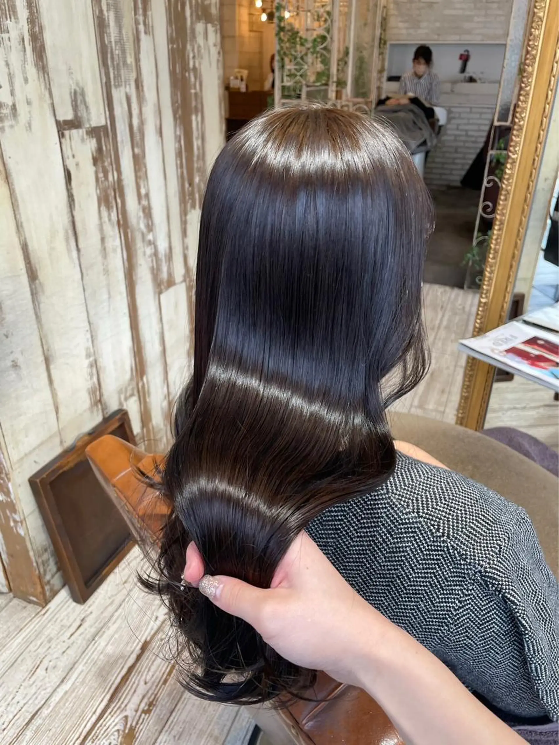 ロング カラー ブラウンカラー 美濃 咲穂のヘアスタイル