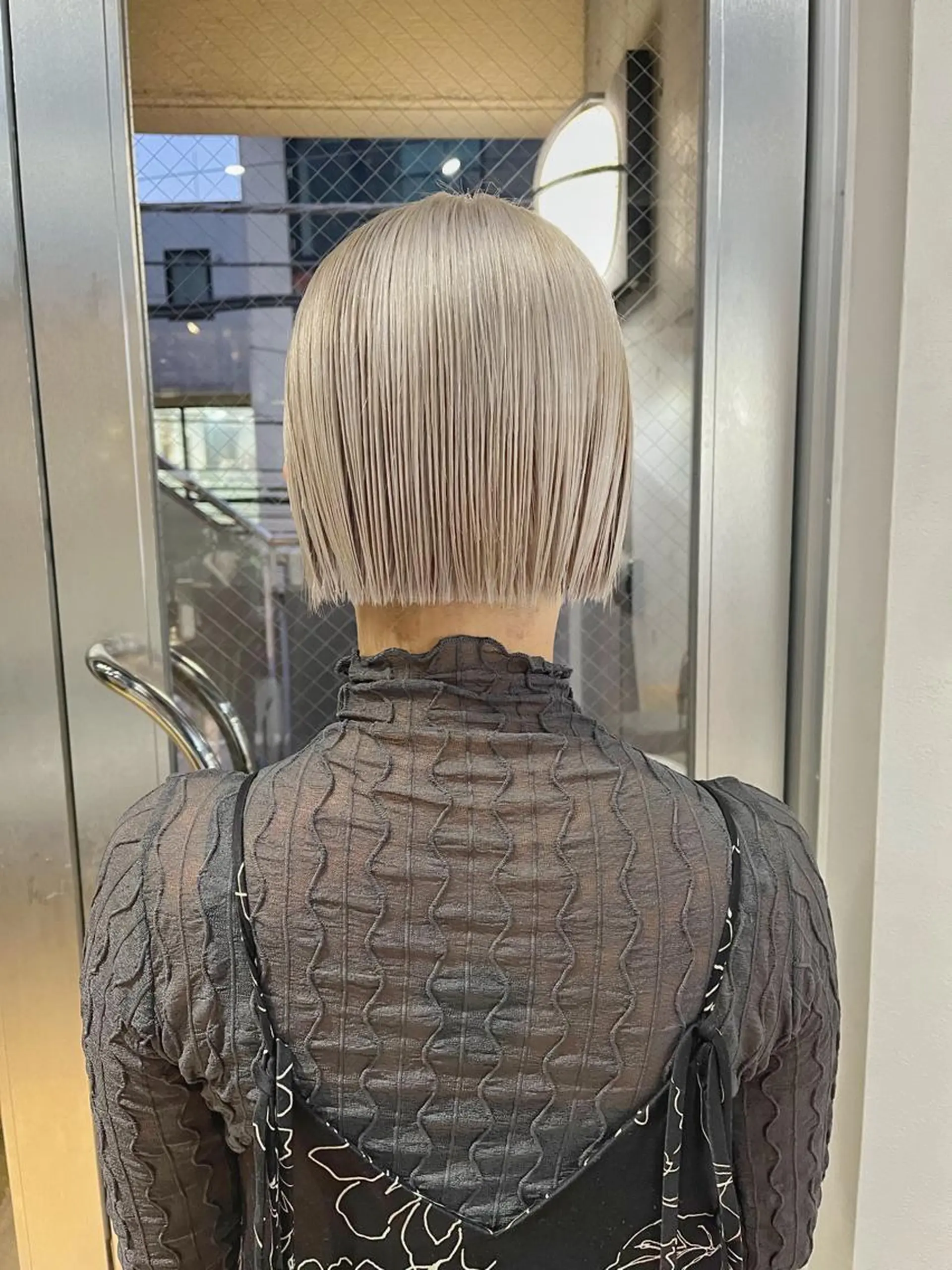 ショート ボブ カット ヘアカラー ハイトーンNo.1✨ パーマ✨イマイタツヤのヘアスタイル