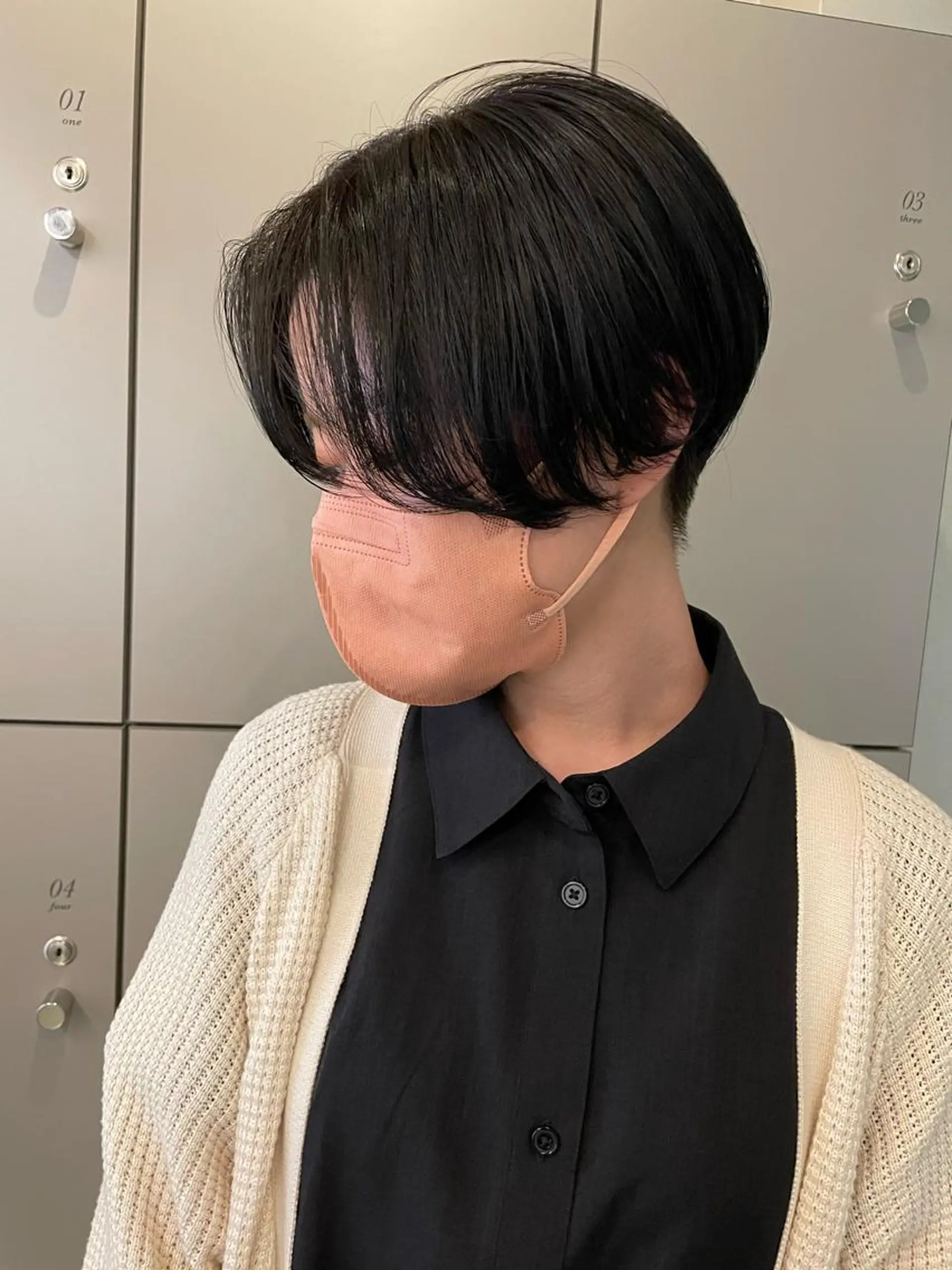 ショート 切りっぱなしボブ ショートボブ ハンサムショート 丸みショート アッシュ モテ髪/ボブ/ショー ト/アダチフウトのヘアスタイル