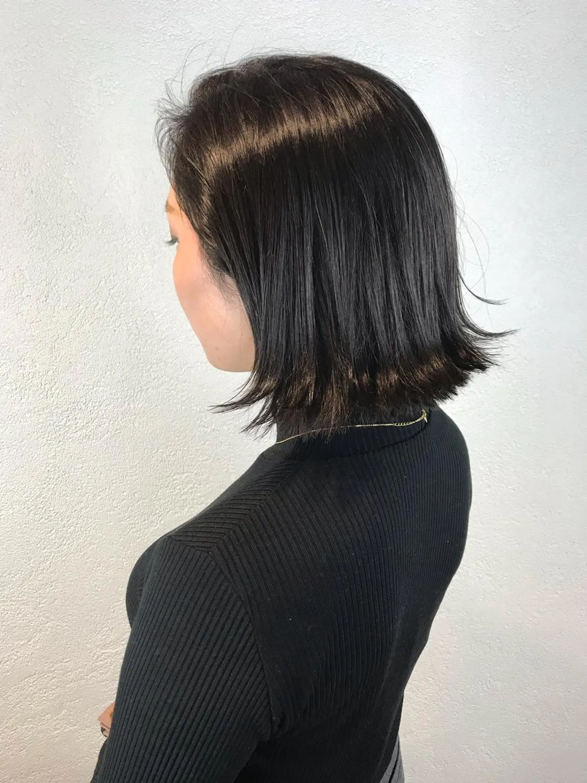 ミディアム カラー アッシュ ダークアッシュ 伸ばしかけ 外ハネヘア デザインカラー🌈 高木リョウのヘアスタイル