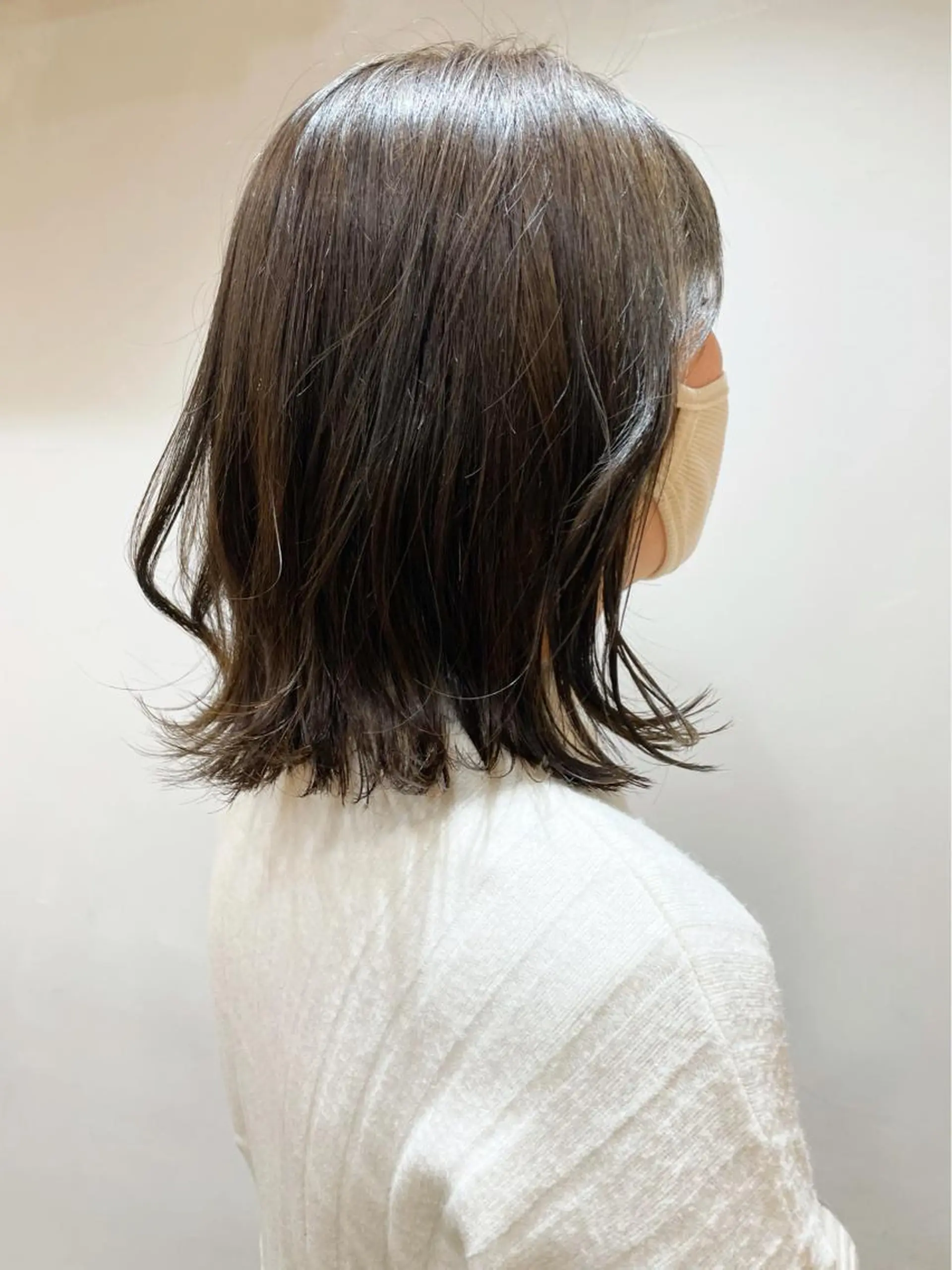 ミディアム カラー あずまぐち めぐみのヘアスタイル