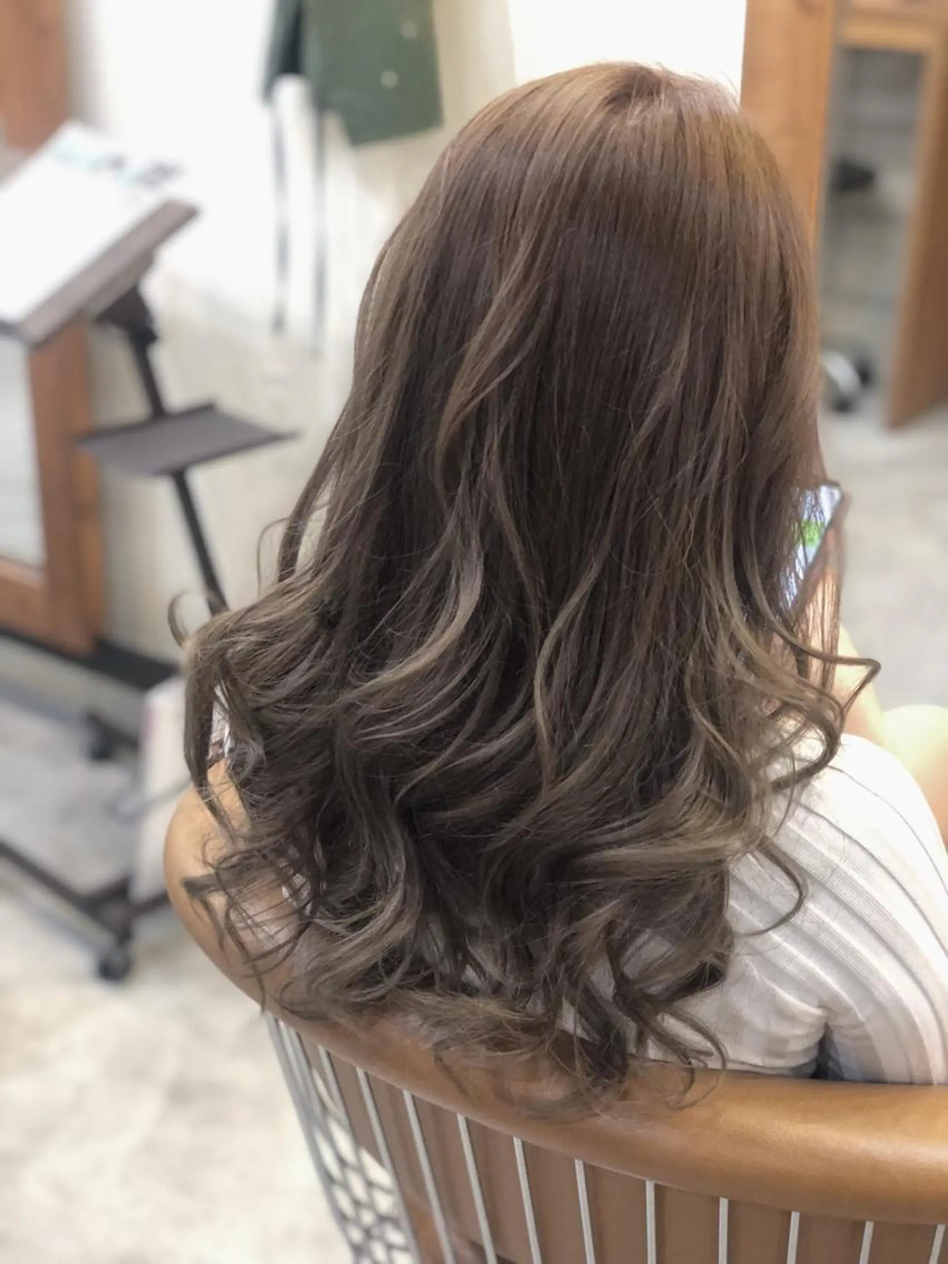 ロング ハイライト ki se tsu ミナミナホカのヘアスタイル
