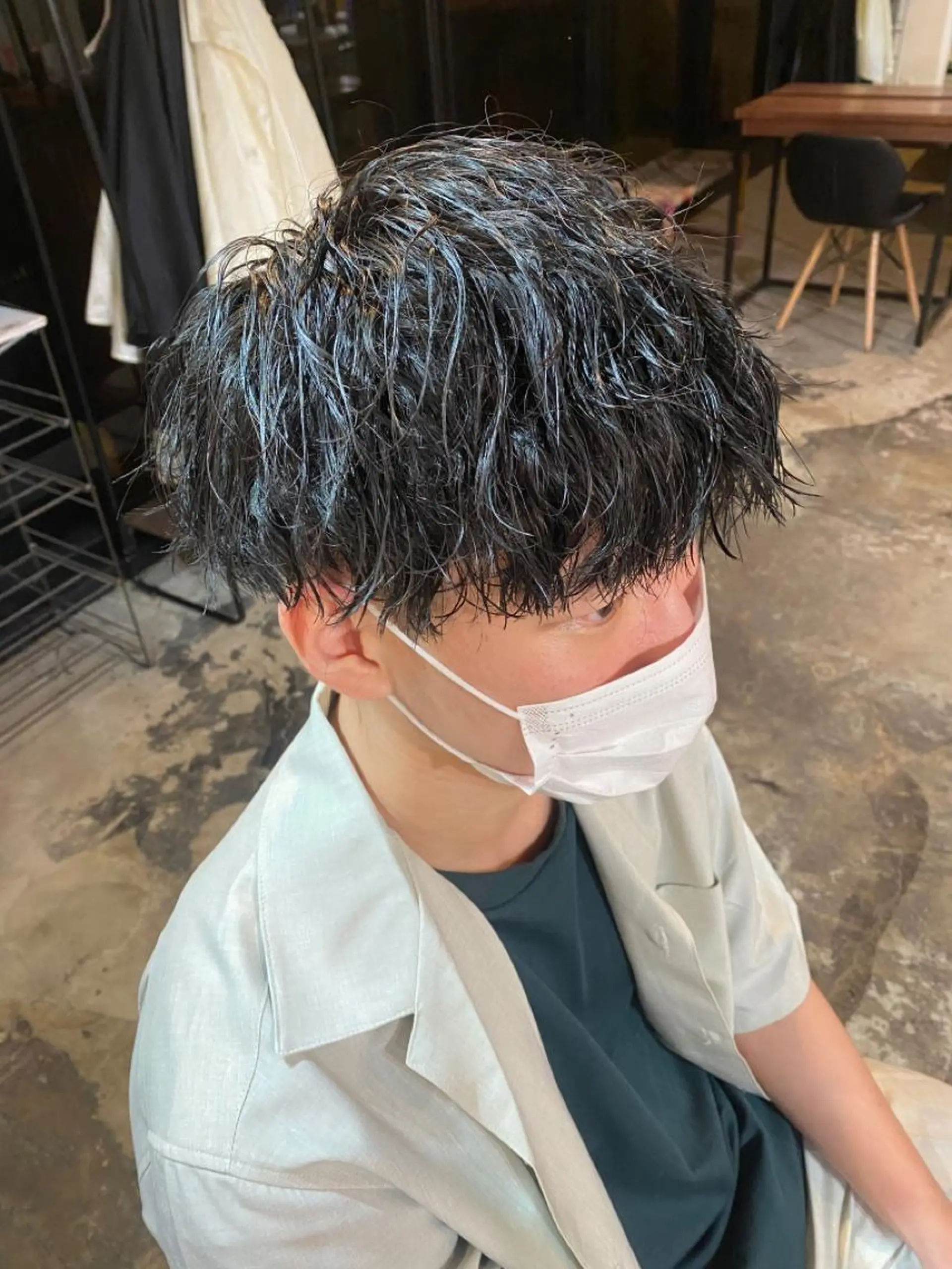 ショート パーマ メンズ メンズブリーチ コンマヘア フェードカット メンズハイライト カルマパーマ カット パーマ トリートメント 🔹YUTA🔹 メンズパーマのヘアスタイル