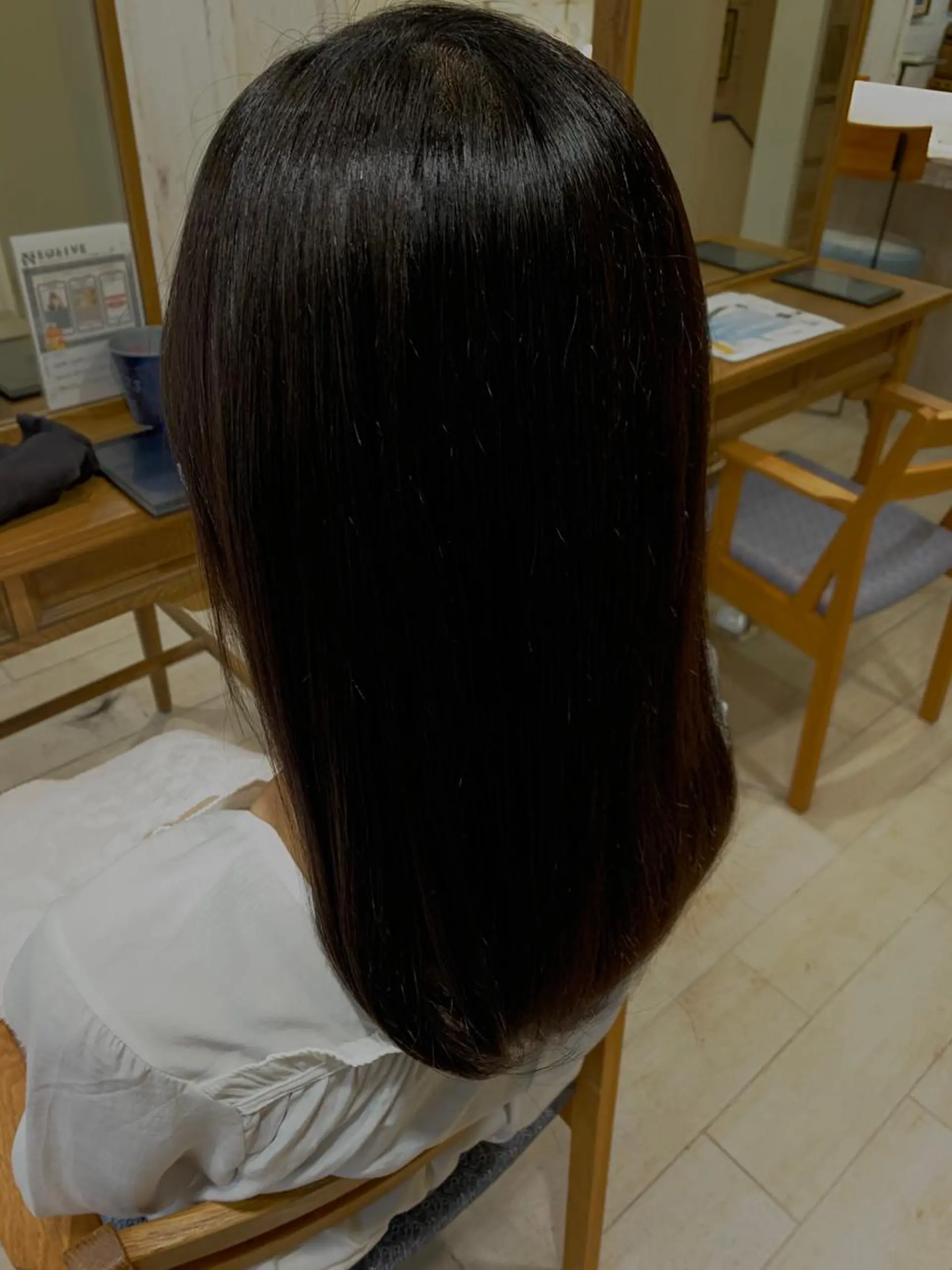 ロング 勝野 優佳のヘアスタイル