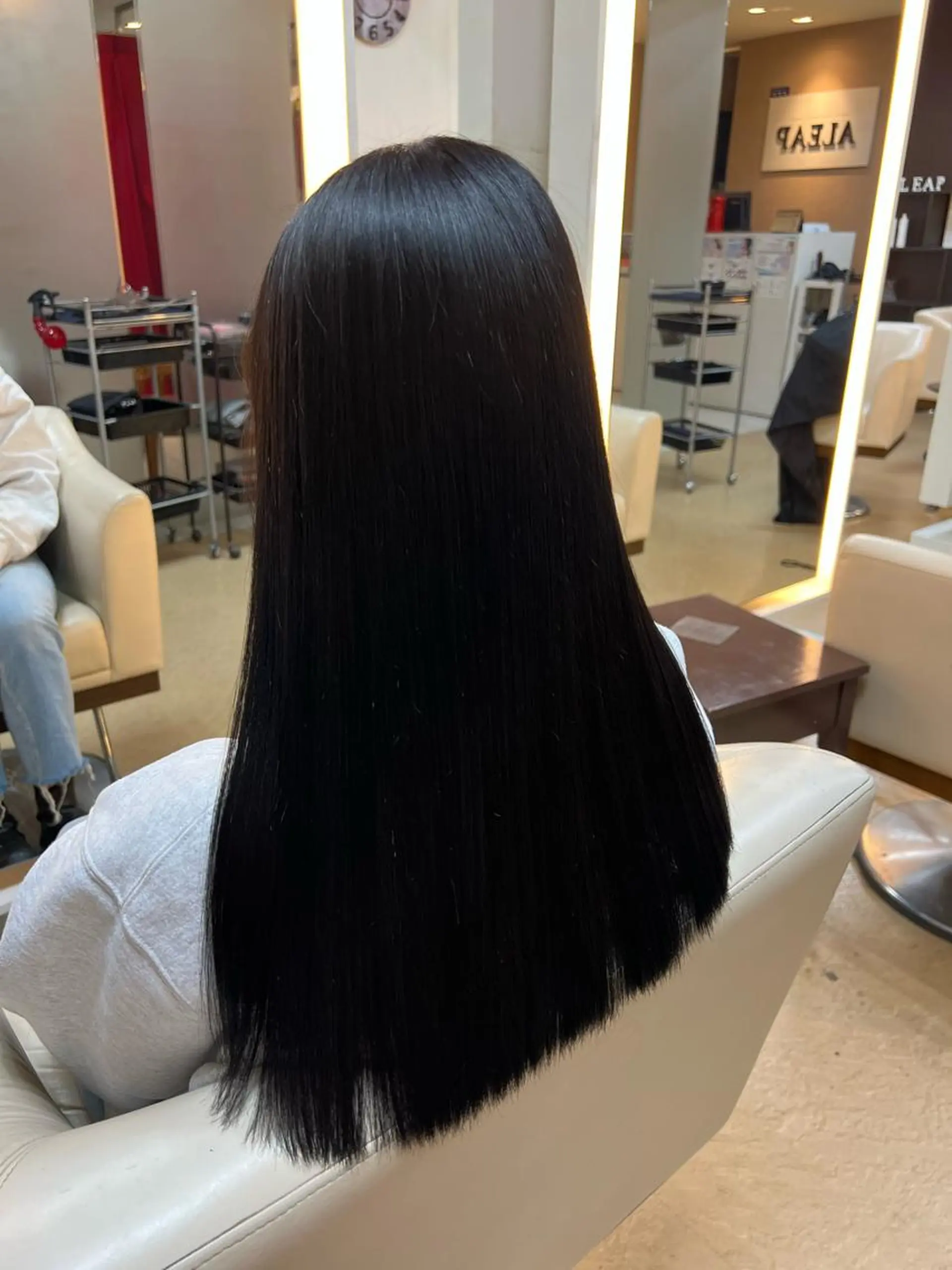 ALEAP himekaのヘアスタイル