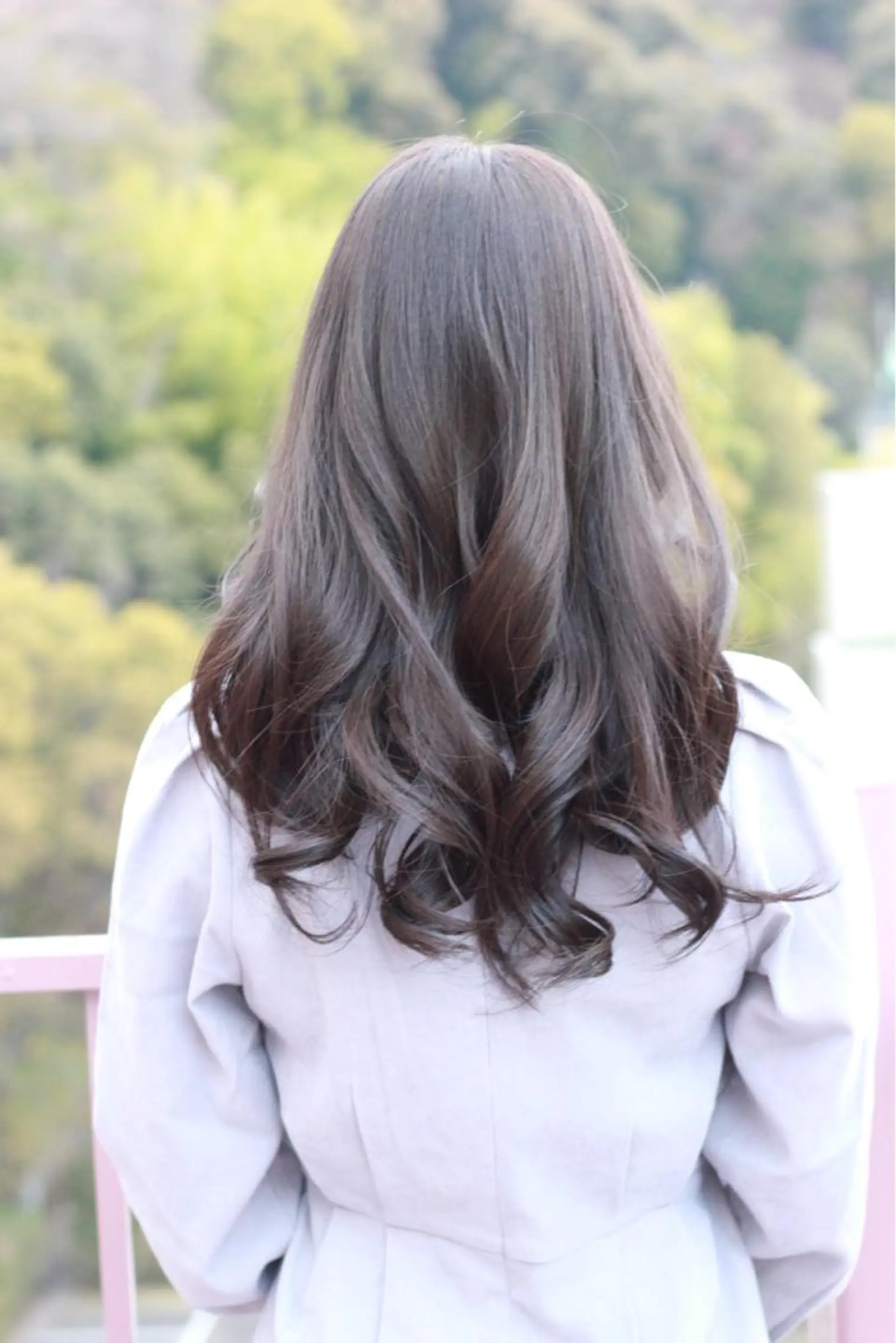 ロング カラー ブルーカラー ブルージュ カット ヘアカラー Viage （ビアージュ）のヘアスタイル