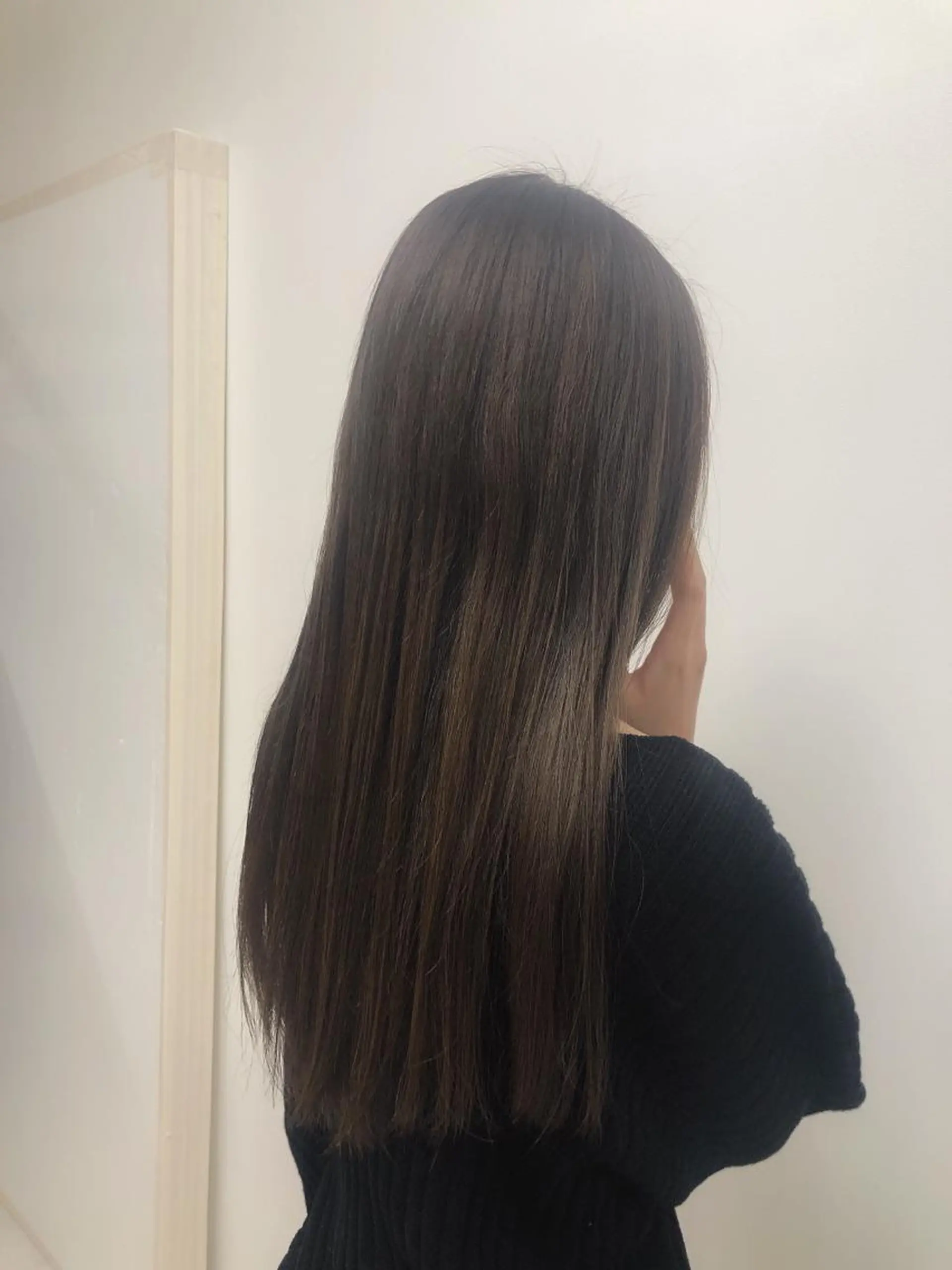 セミロング ハイライト コトネ🫧 韓国風レイヤーカットのヘアスタイル