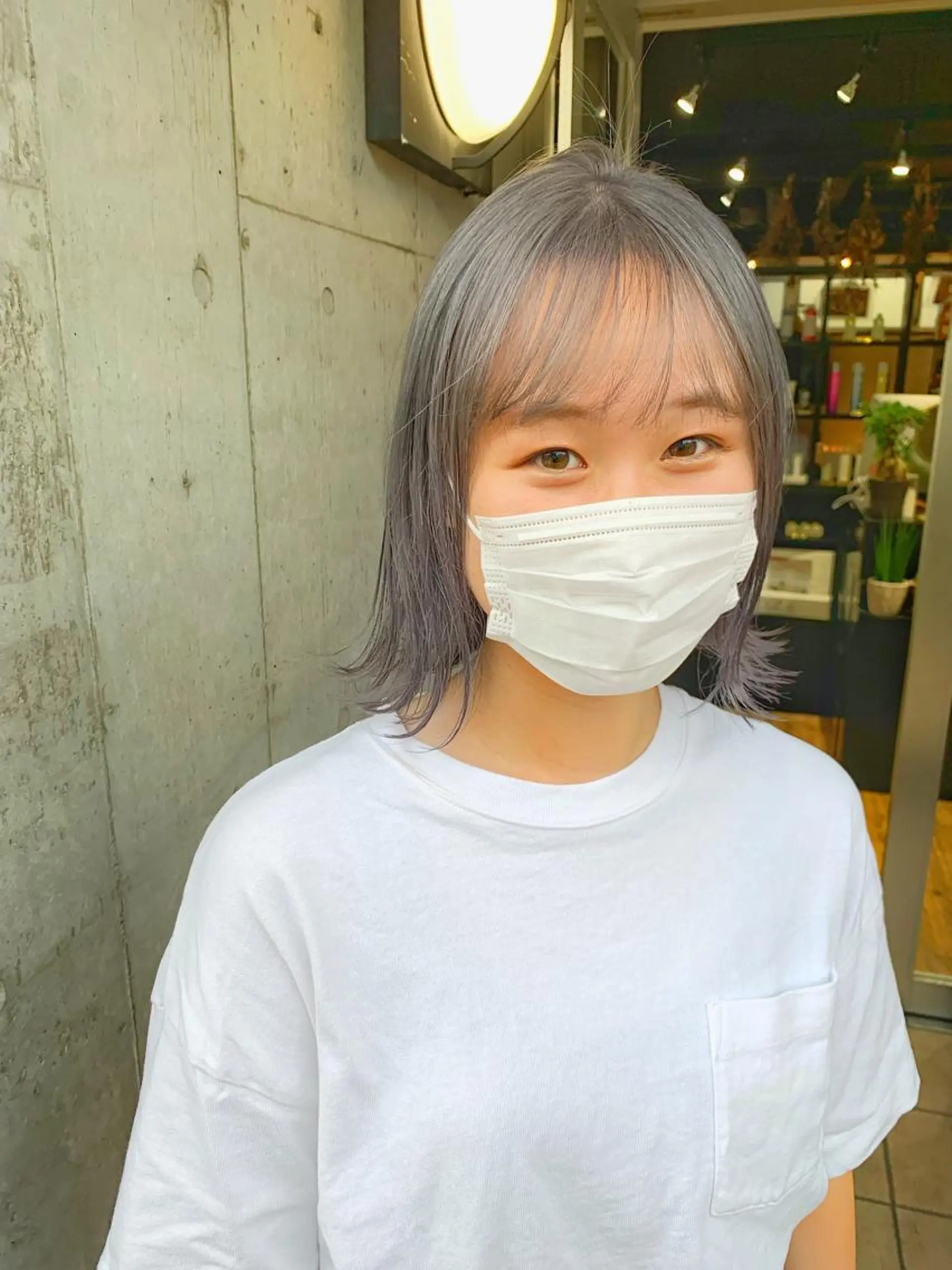 ショート カラー ミルクティーベージュ ブリーチ 店長 清水のヘアスタイル