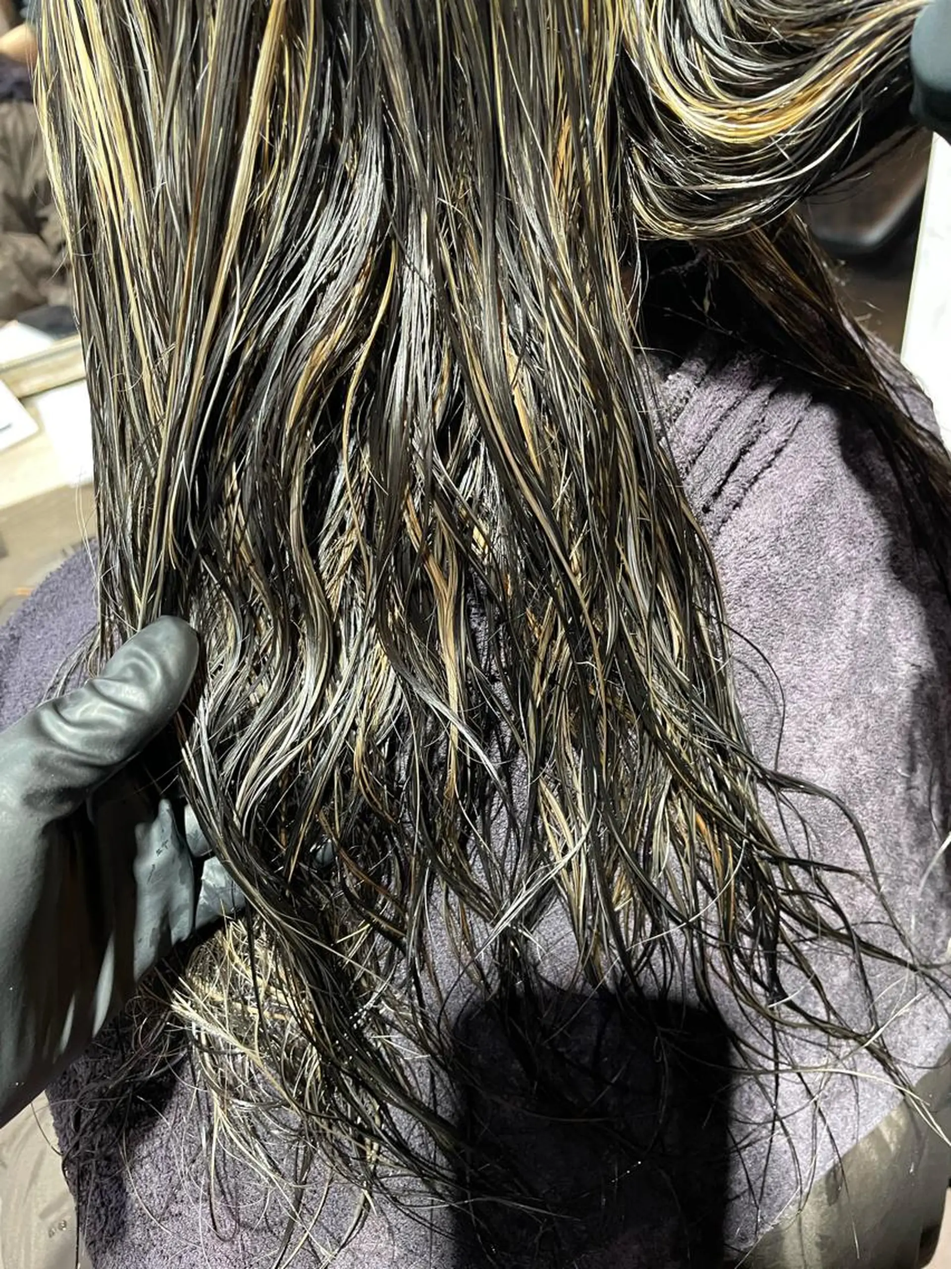 ロング カラー パーマ ヘアアレンジ メンズ キッズ ネイル マツエク・マツパ アイブロウ シールエクステ メンズバレイヤージュ メンズハイライト メンズインナーカラー メンズ韓国風 北千住10分 肥高　壮汰のヘアスタイル