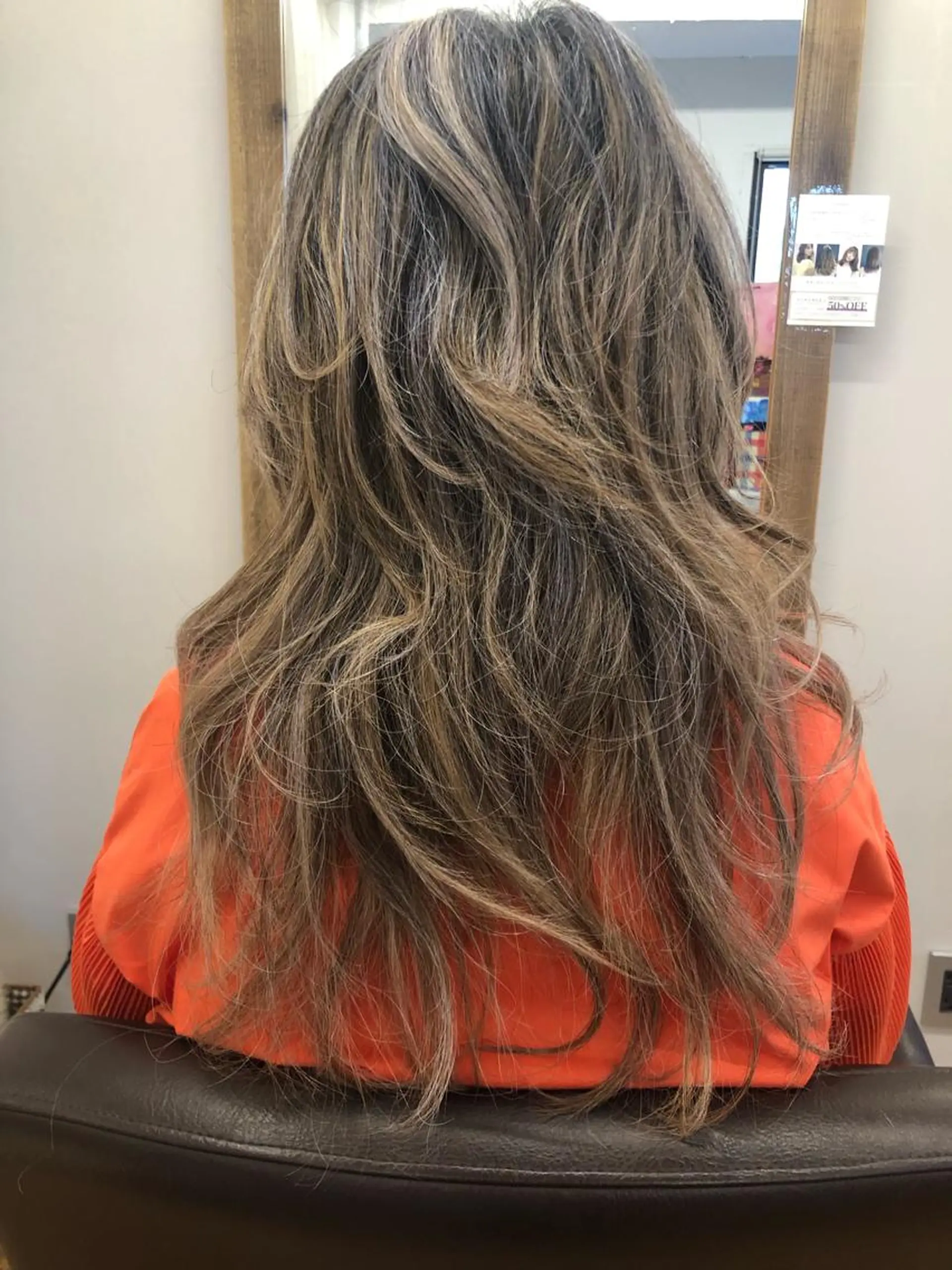 ロング カラー ブリーチカラー 美髪矯正takaraのヘアスタイル