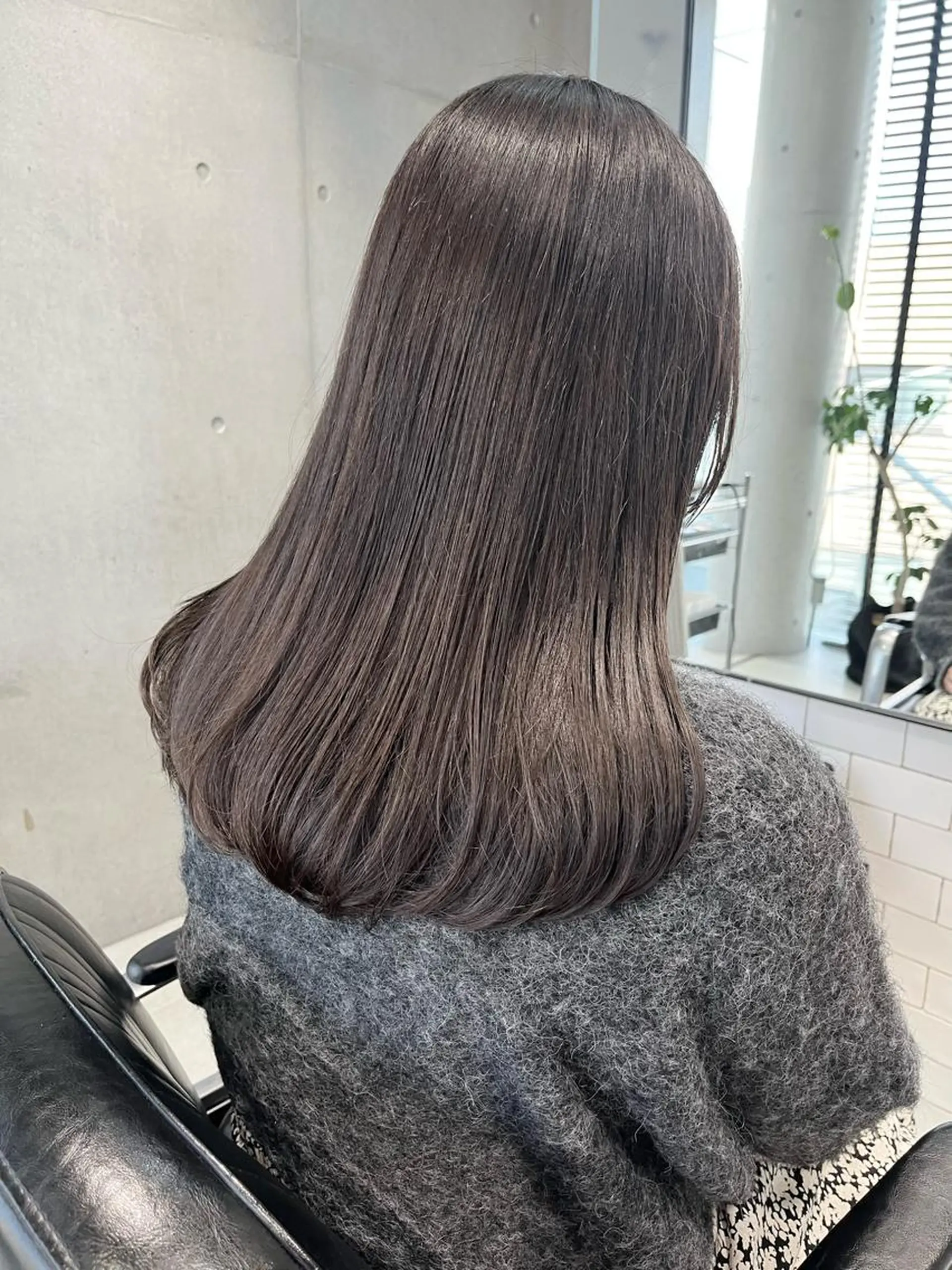 ロング カラー パーマ ヘアアレンジ カット ヘアカラー トリートメント ヘッドスパ ヘアセット 透明感/オリーブ/ グレージュ/YUKAのヘアスタイル