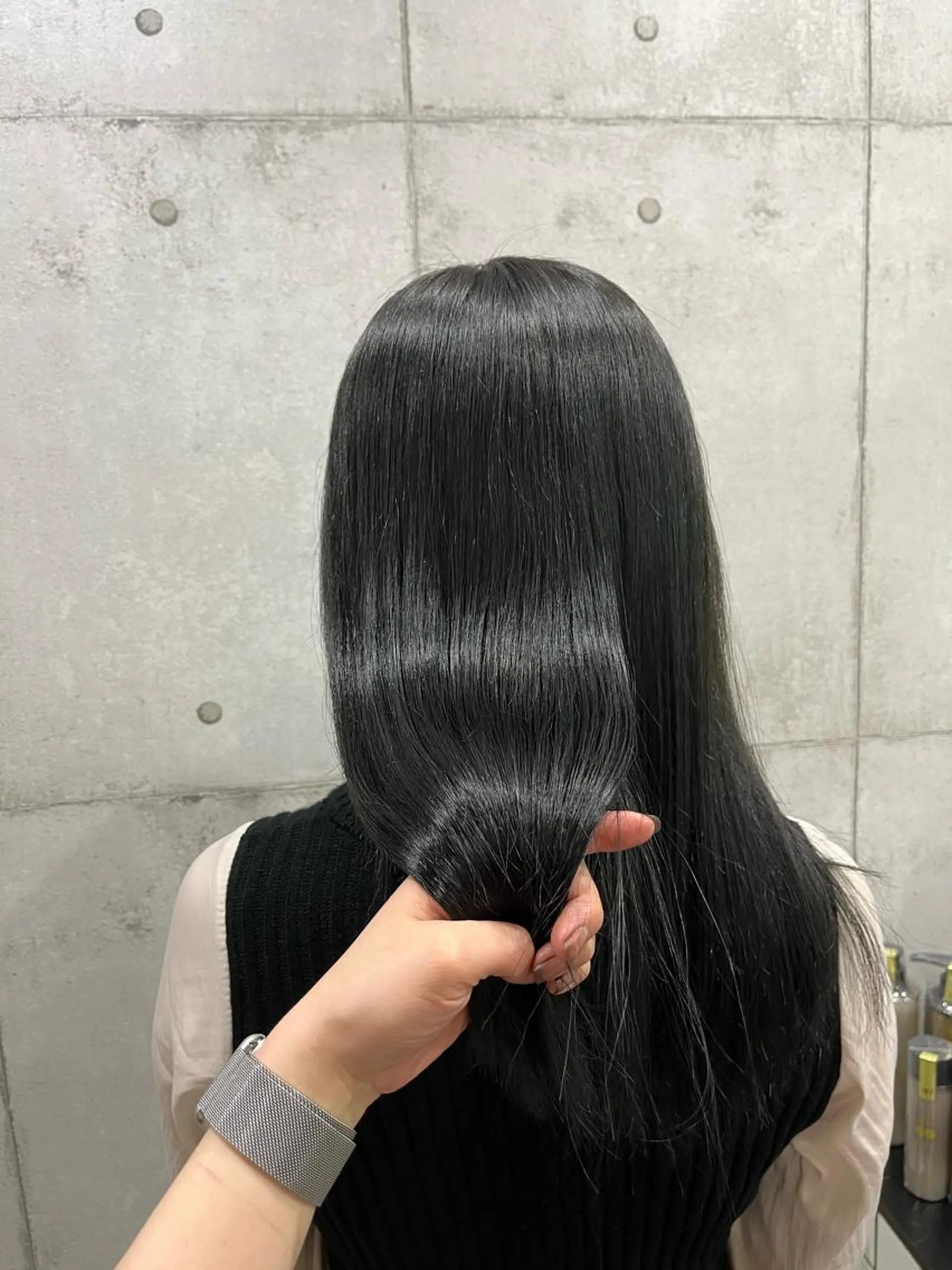 セミロング カラー カット ヘアカラー トリートメント newi赤羽 HINATAのヘアスタイル