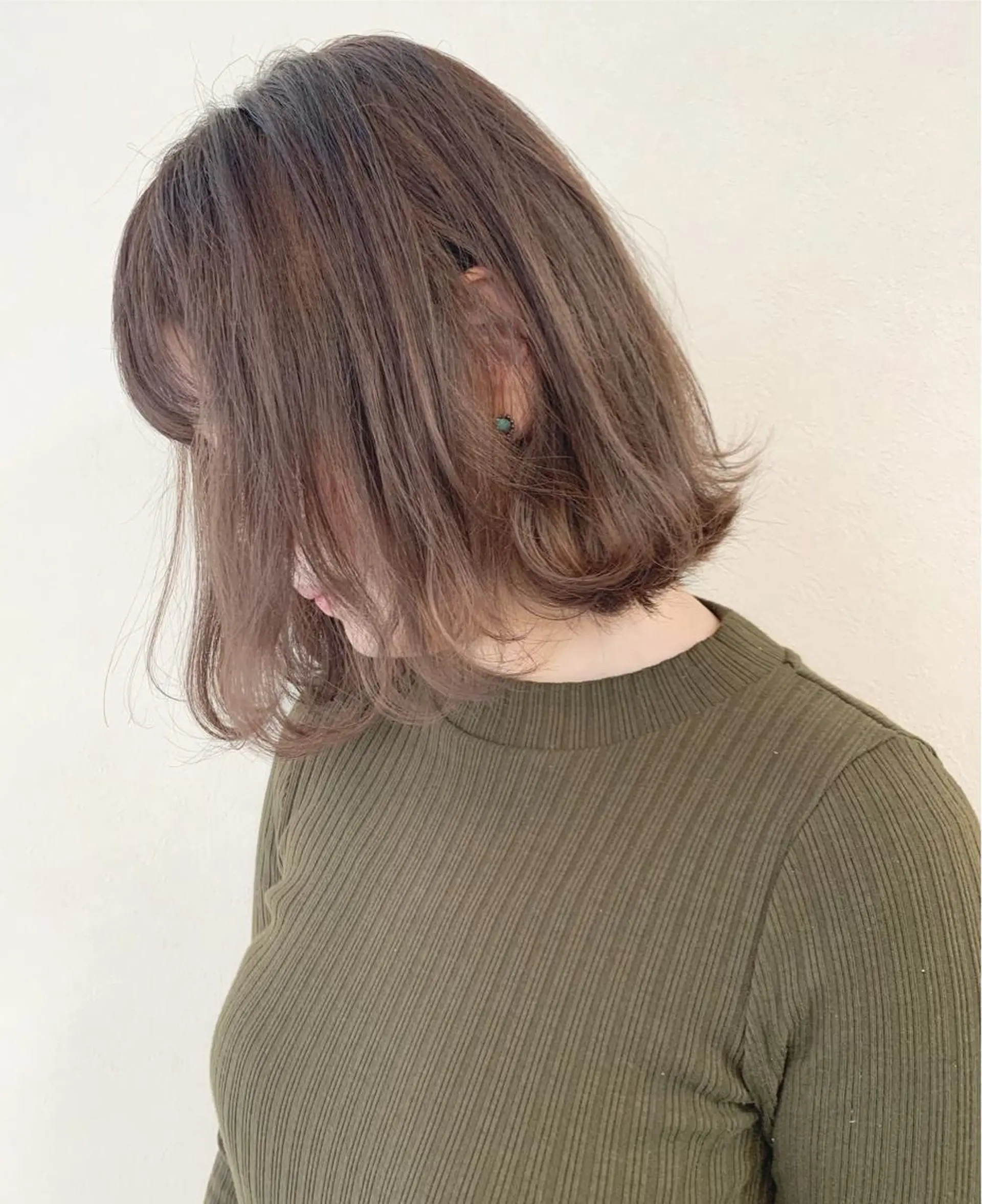 ショート カラー 立川 奈那子のヘアスタイル