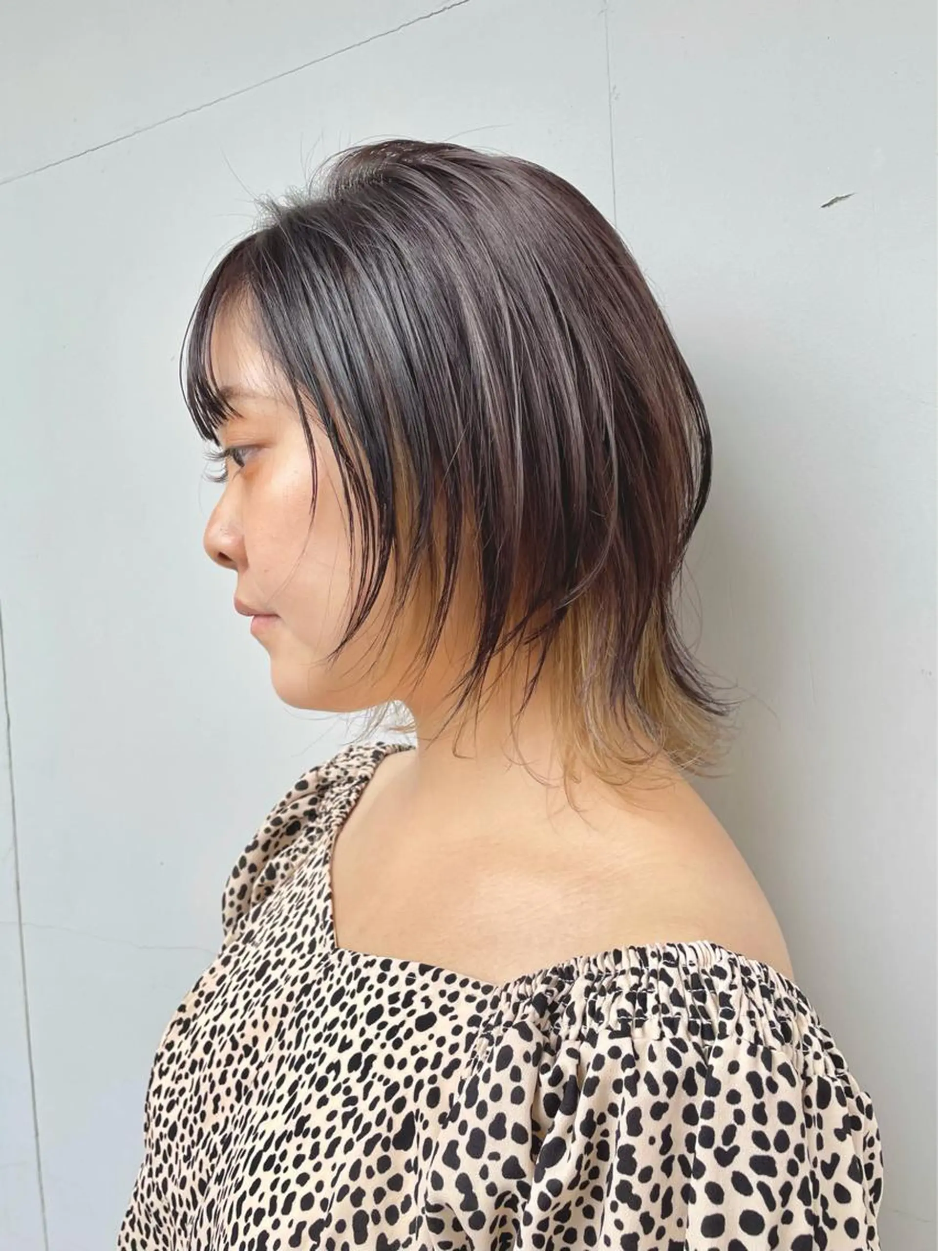 ミディアム カラー アディクシーカラー ベージュカラー ブリーチ ケアブリーチ ダブルカラー カット ヘアカラー トリートメント もにか🌞原宿/渋谷 🌝ブリーチカラーのヘアスタイル