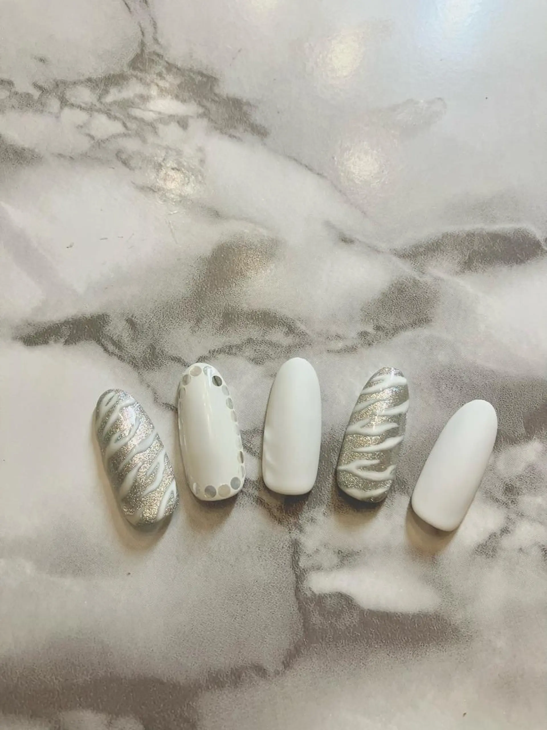 ネイル ハンドネイル ネイルサロン D-glowのネイルデザイン