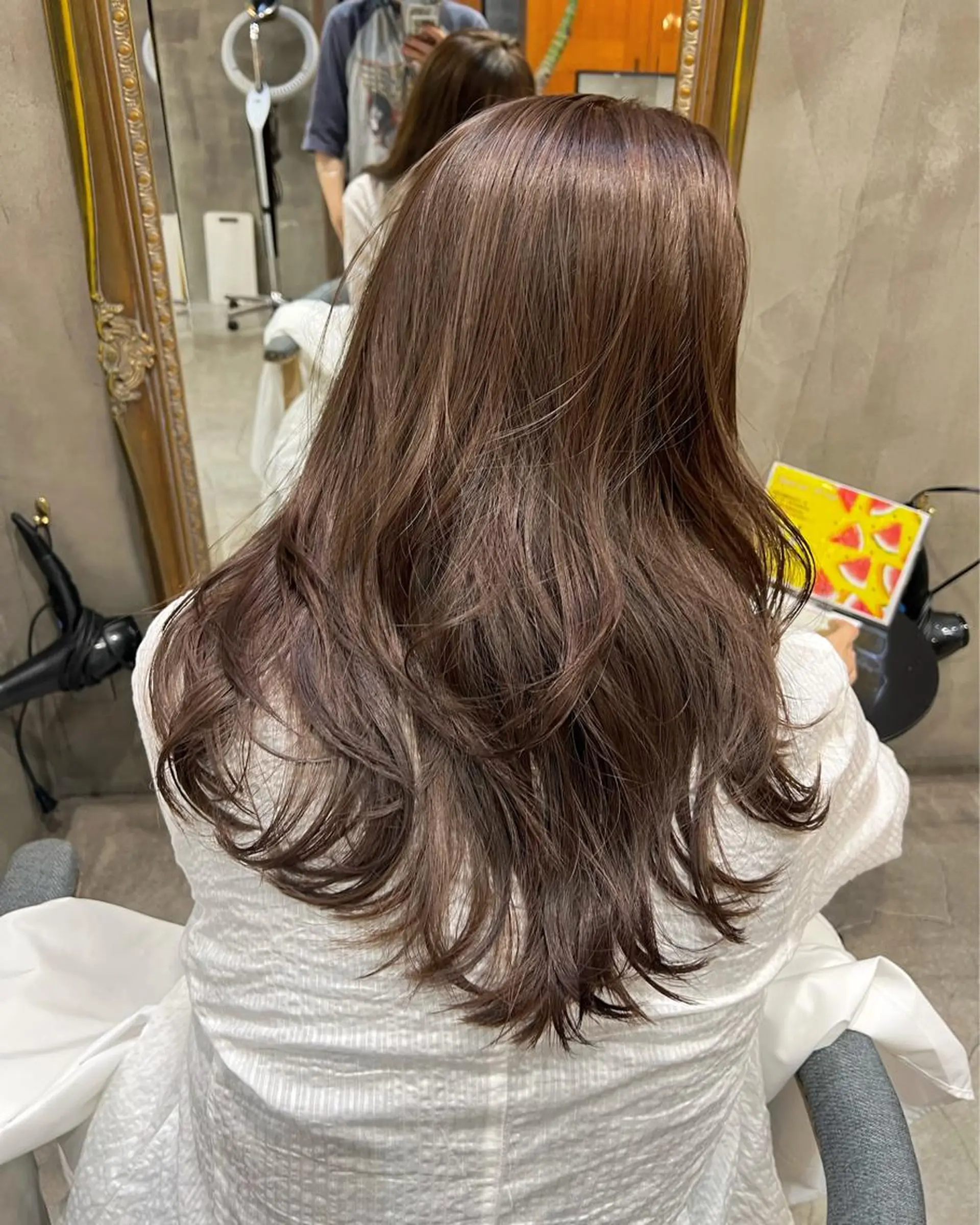 ロング カラー ベージュカラー ブリーチ ブリーチなしカラー レイヤーカット ヘアカラー 圧倒的デザイン力 店長🎨RENAのヘアスタイル