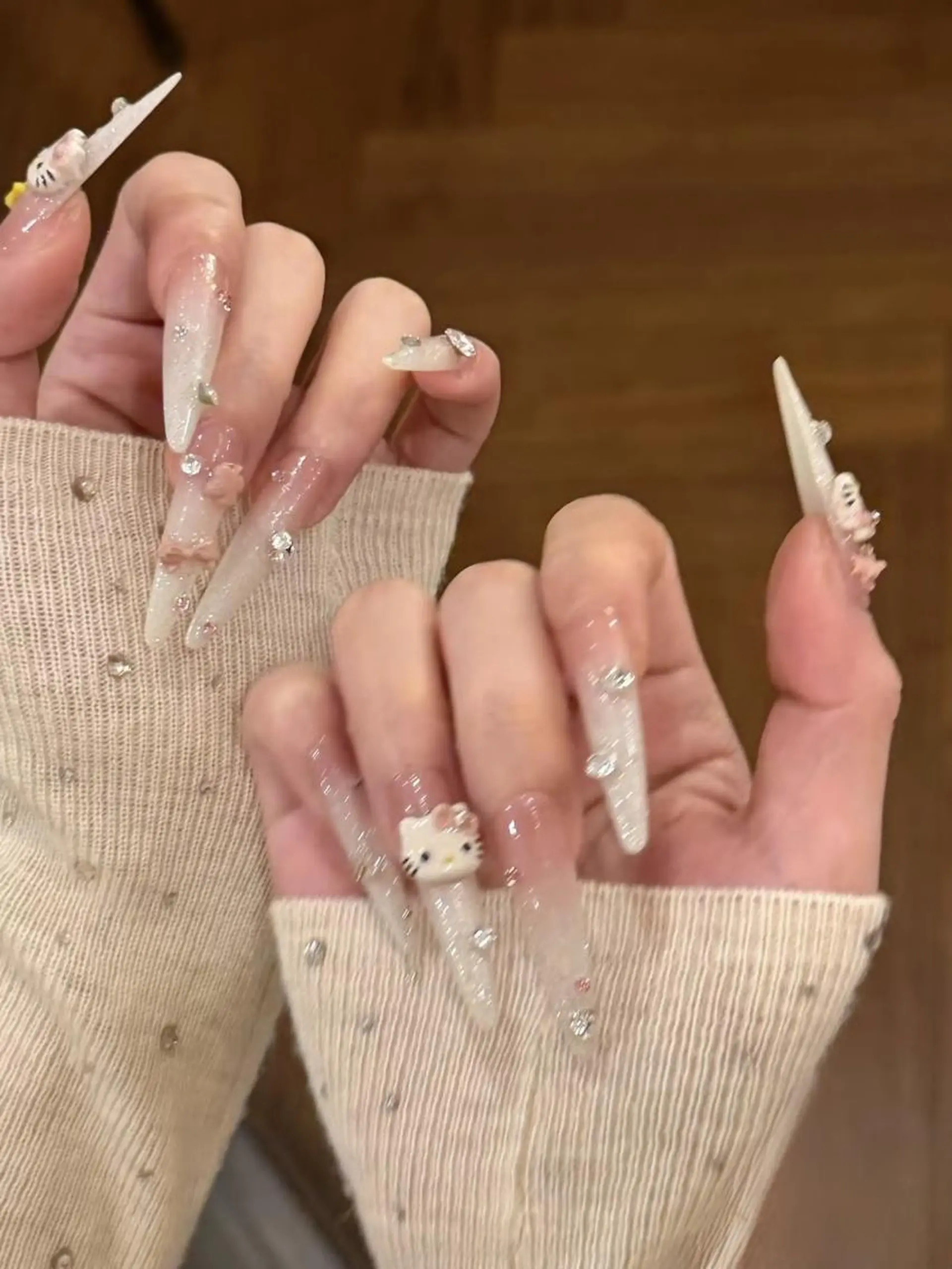 ネイル 長さ出し フレンチネイル グラデーション 卒業式 マグネットネイル ハンドネイル MIHANA SAKURAのネイルデザイン