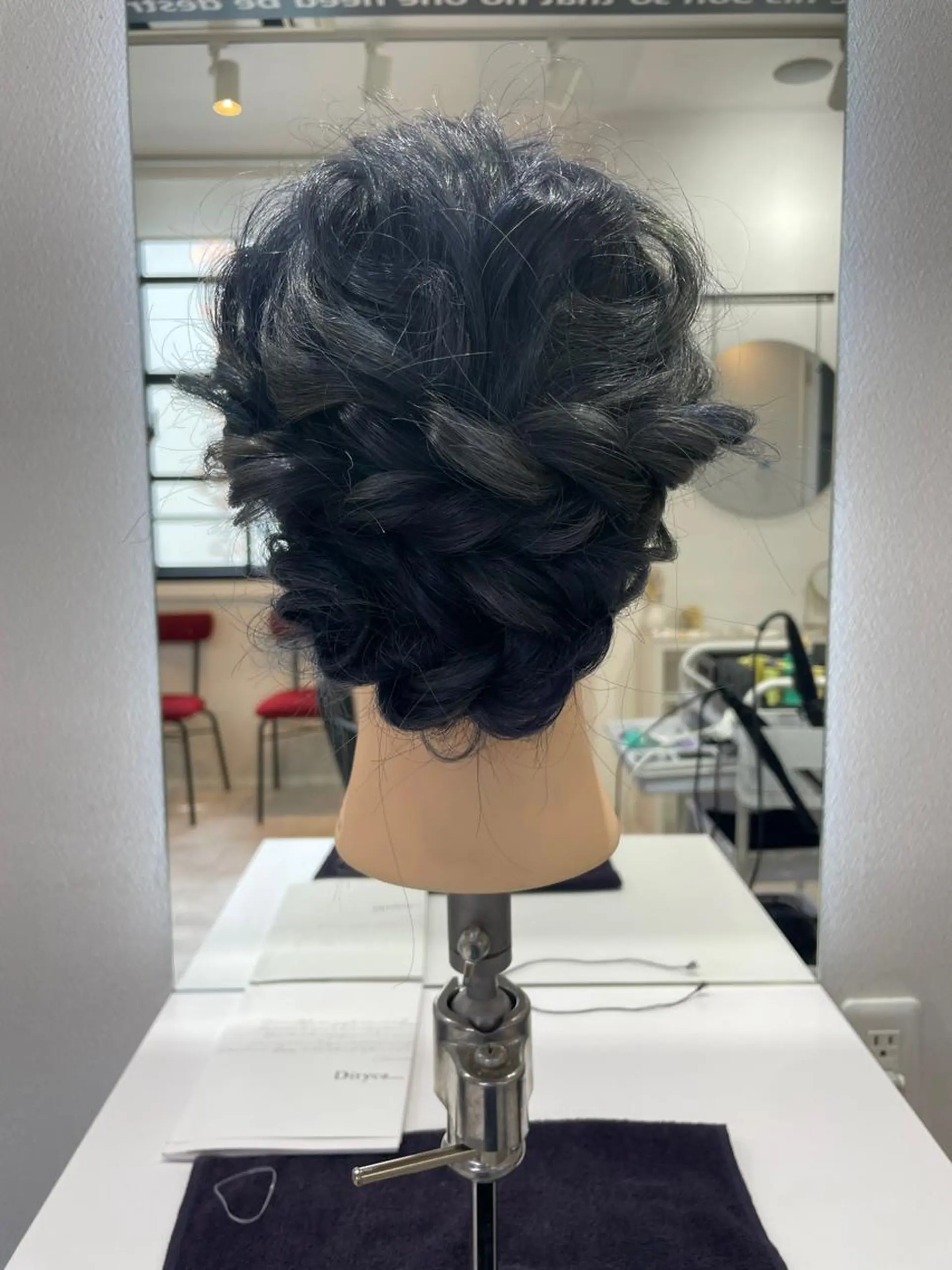 ロング 倉地 更彩のヘアスタイル