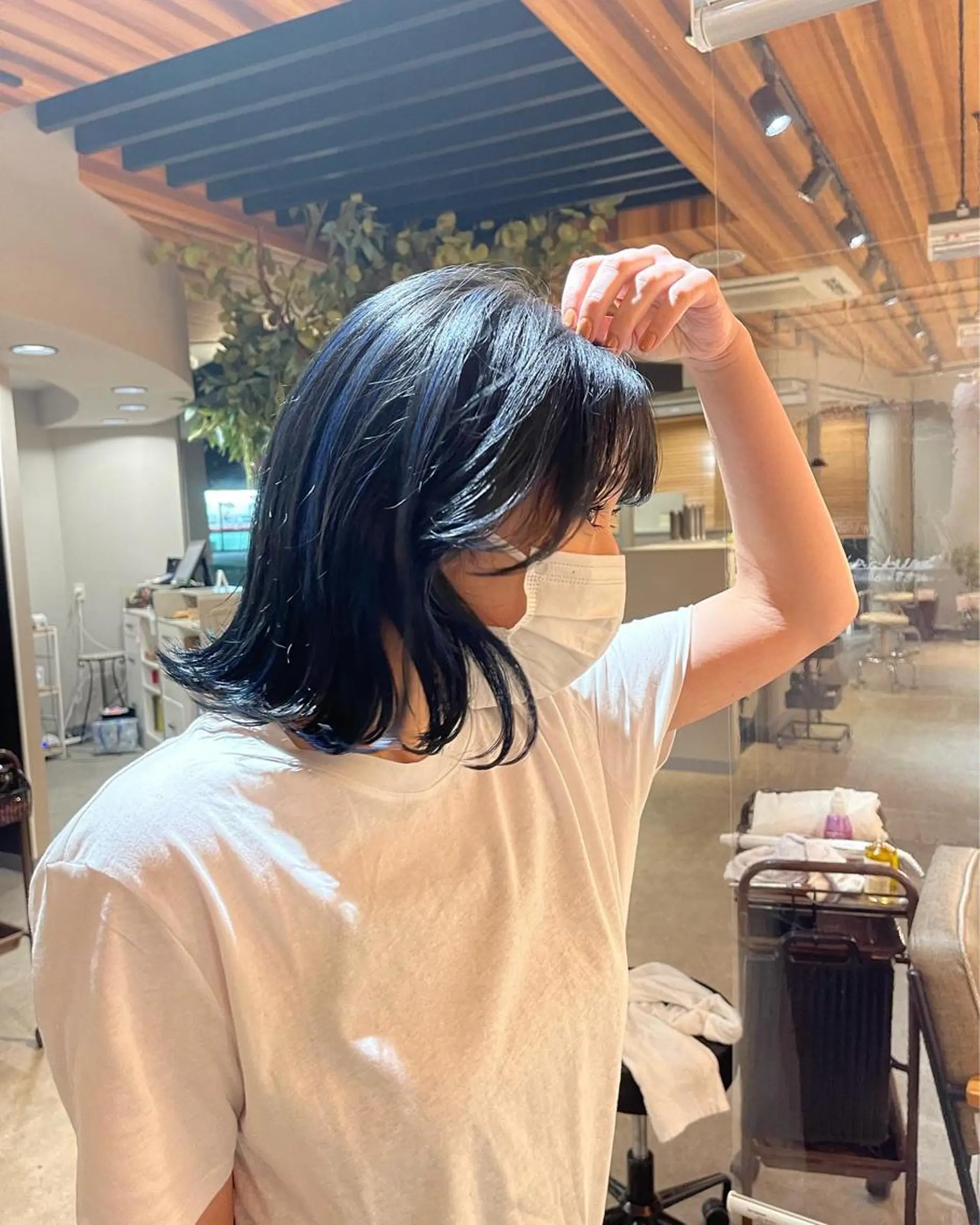 ミディアム 市村 香多のヘアスタイル