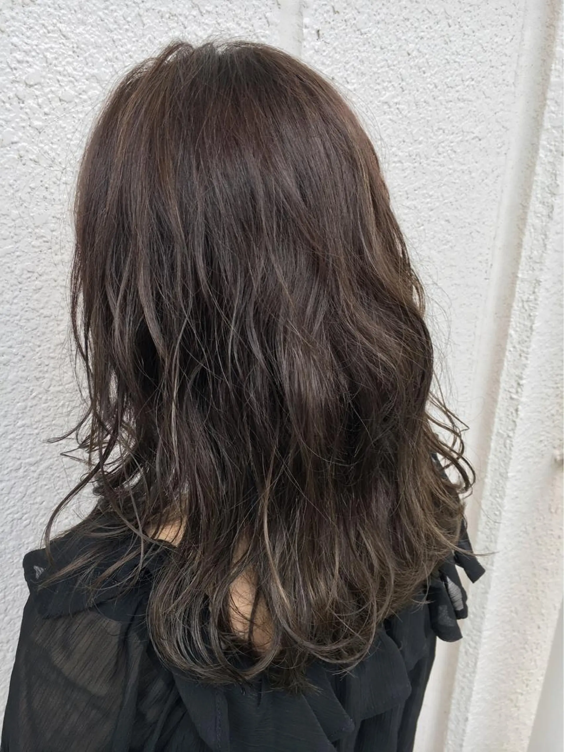 ミディアム カラー アッシュ 透明感カラー ダークアッシュ ハイライトカラー ハイライト 永井 大希のヘアスタイル