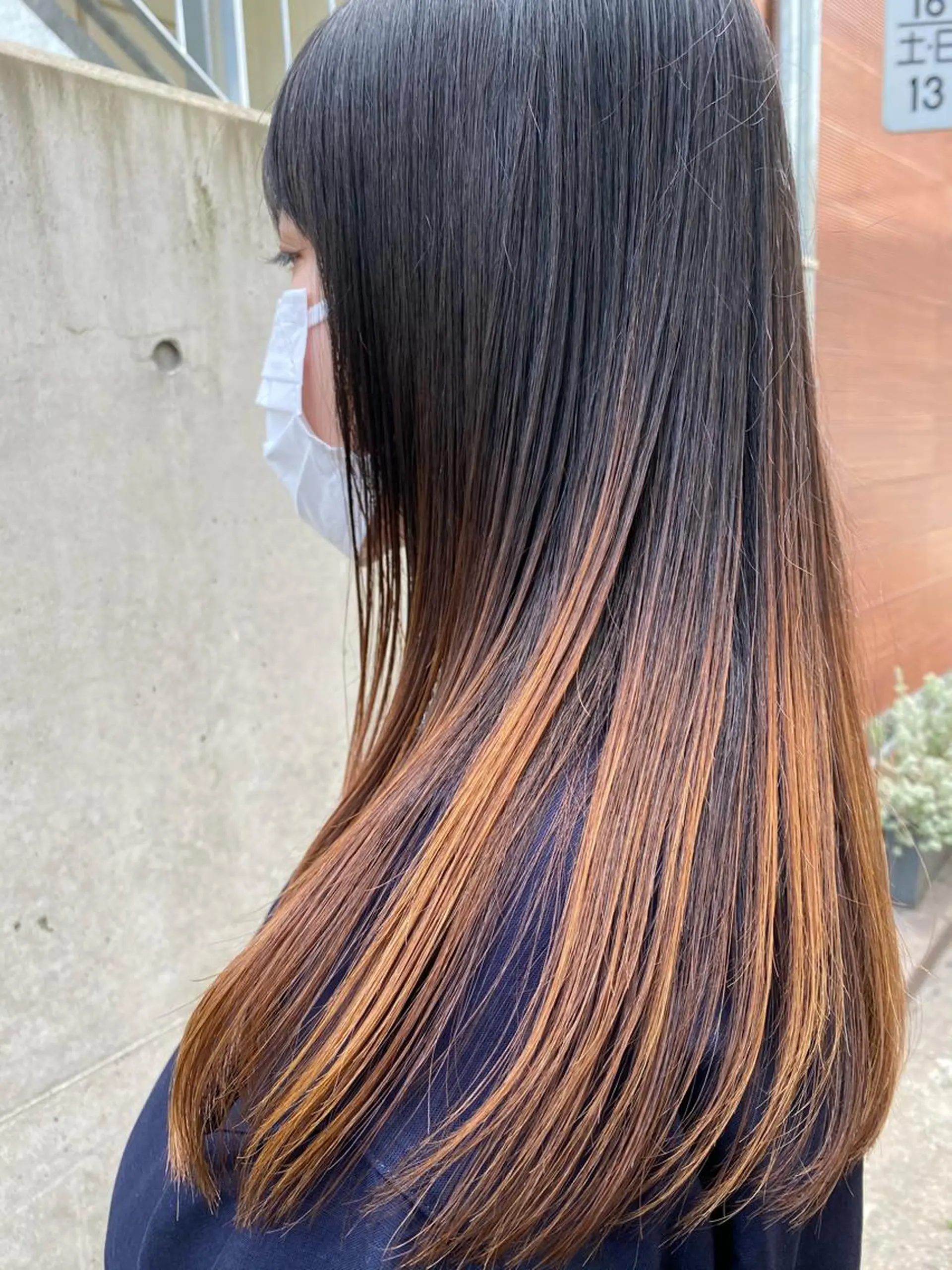 ロング カラー ヘアカラー トリートメント 顔周り/ブリーチなし /縮毛矯正🫧伊勢のヘアスタイル
